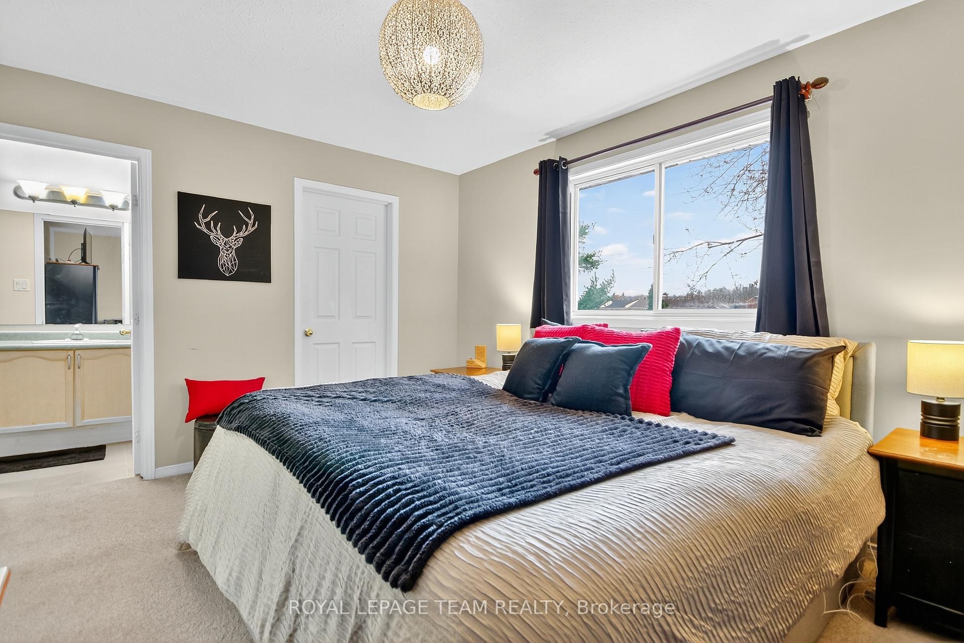Photo 21 of 7 Newcastle Avenue, Ottawa, Kanata - Morgan's Grant/South March — HOMEH