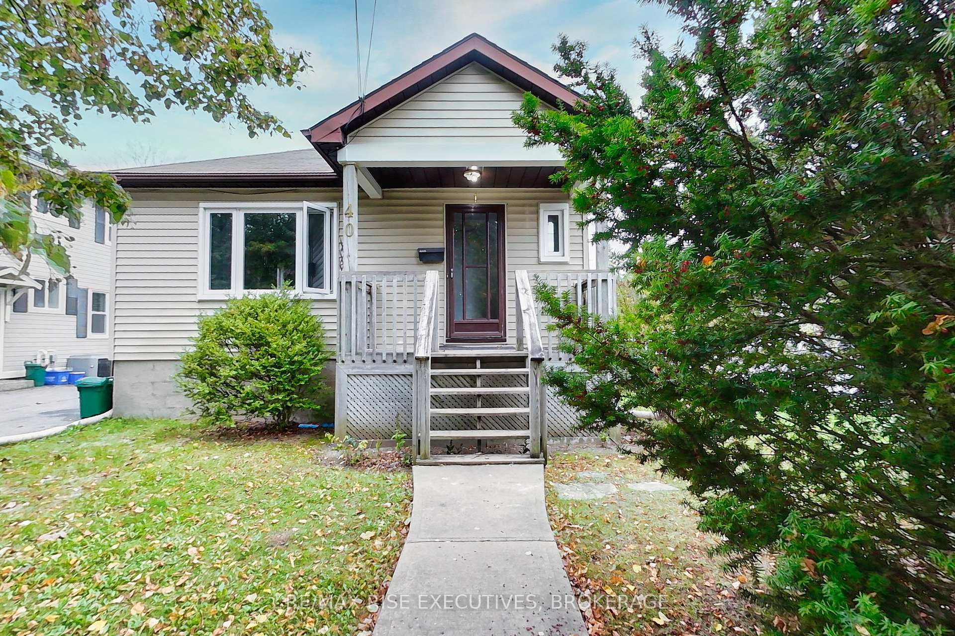 Front of Unit 3, 40 Helen Street