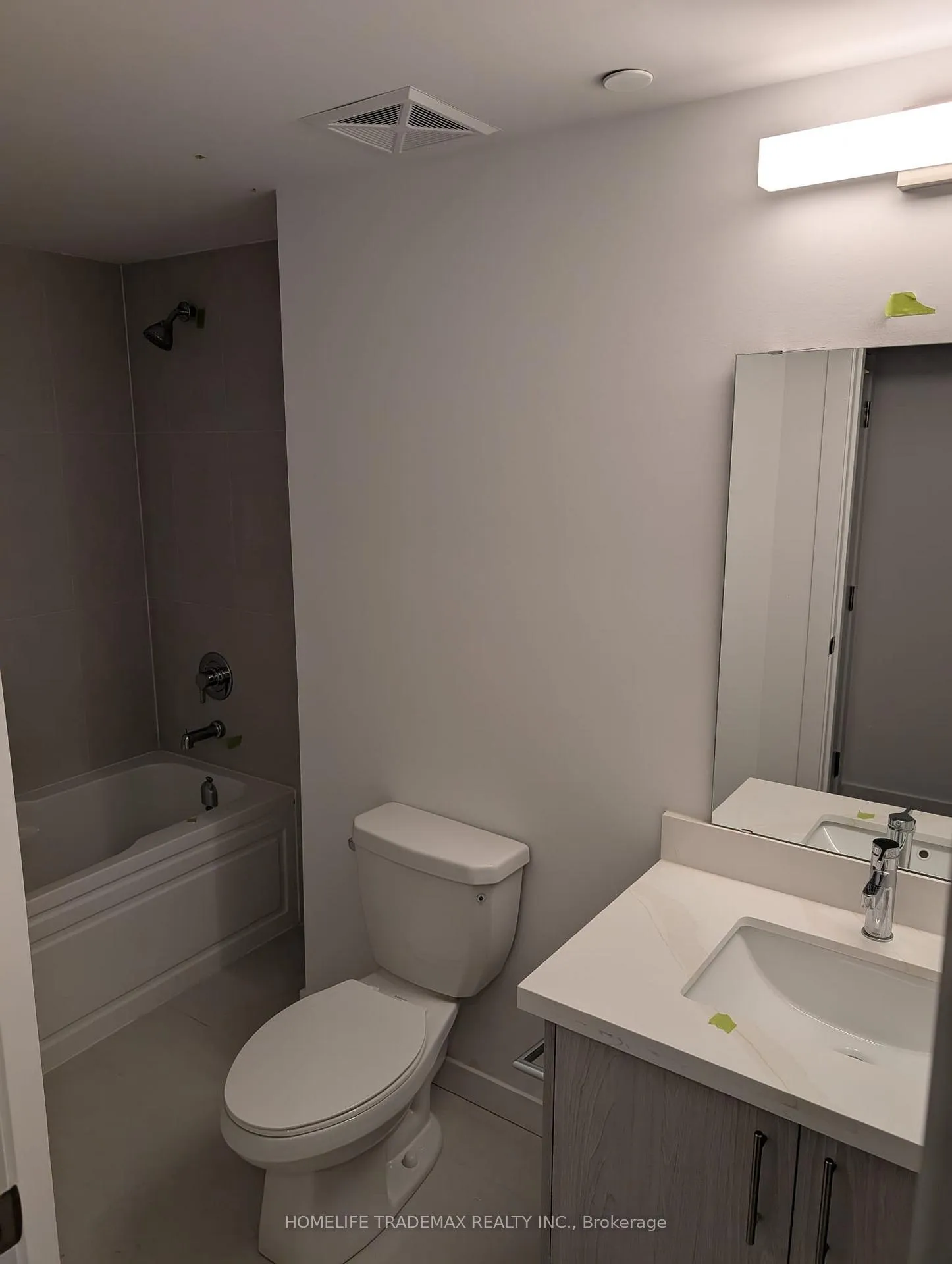 Photo 8 of Unit 11, 30 Markdale Lane, Markham, Middlefield — HOMEH