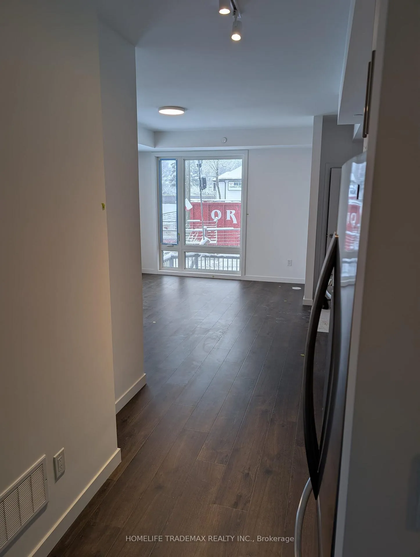 Photo 14 of Unit 11, 30 Markdale Lane, Markham, Middlefield — HOMEH