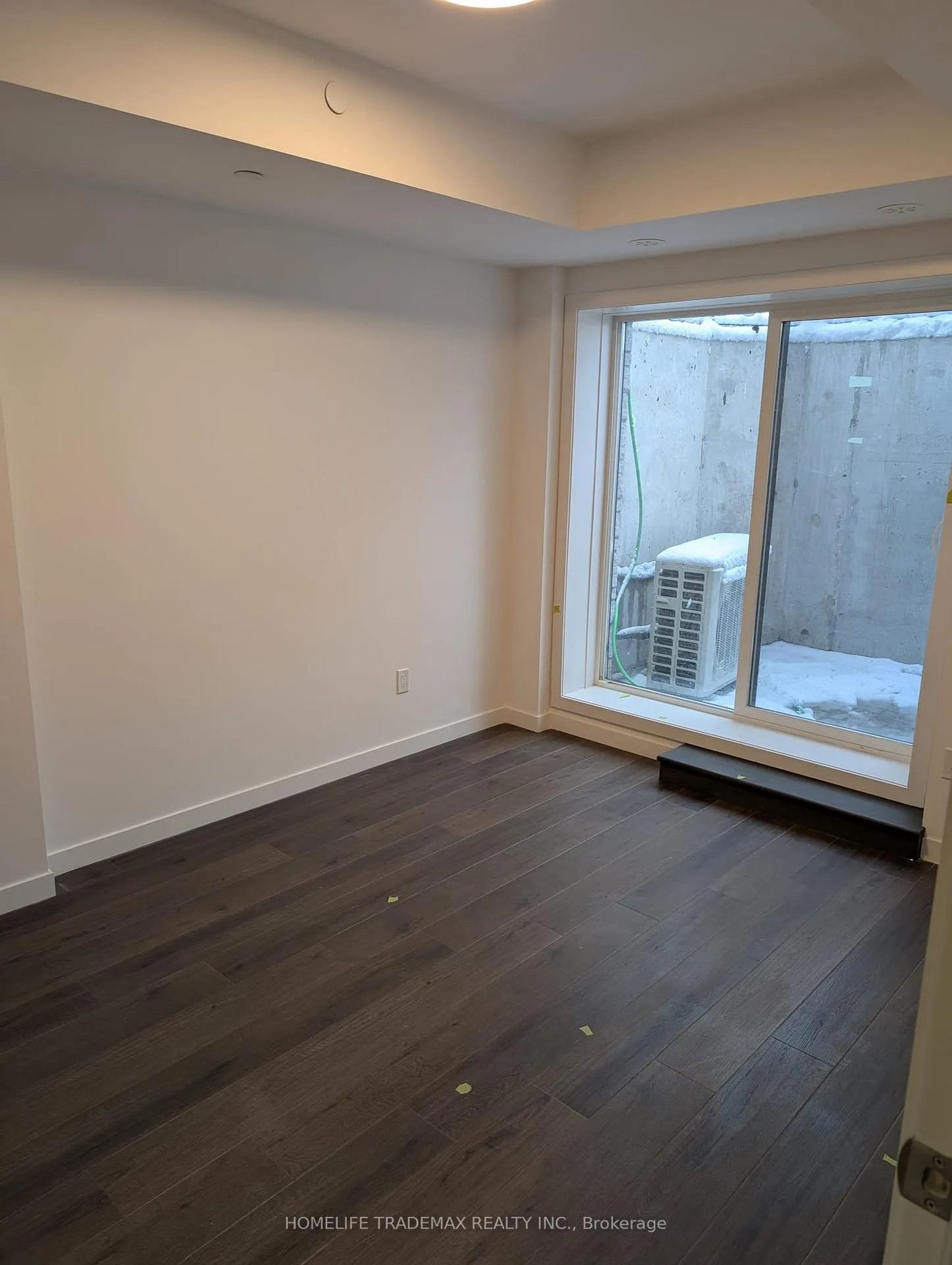Photo 21 of Unit 11, 30 Markdale Lane, Markham, Middlefield — HOMEH