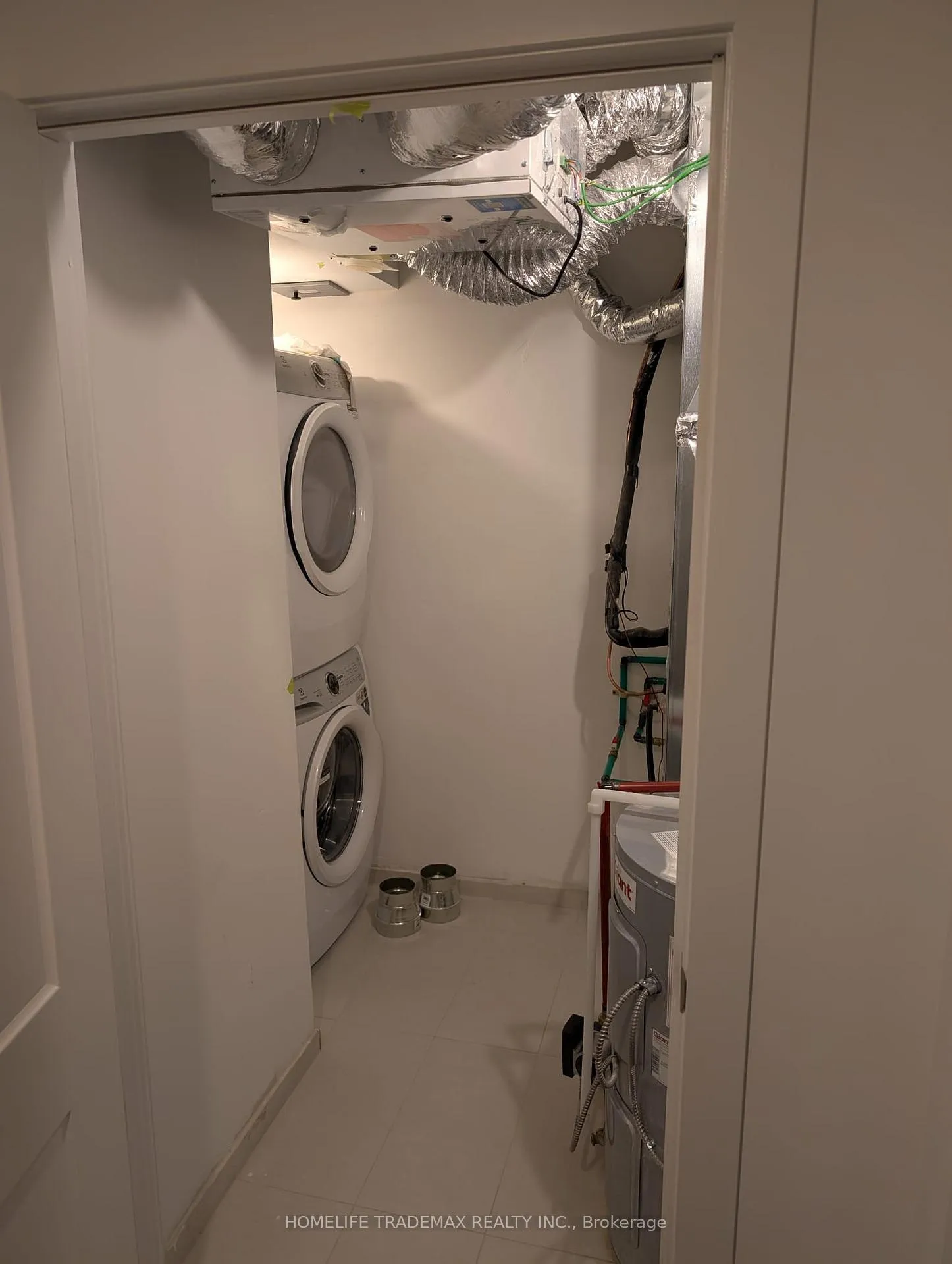 Photo 22 of Unit 11, 30 Markdale Lane, Markham, Middlefield — HOMEH