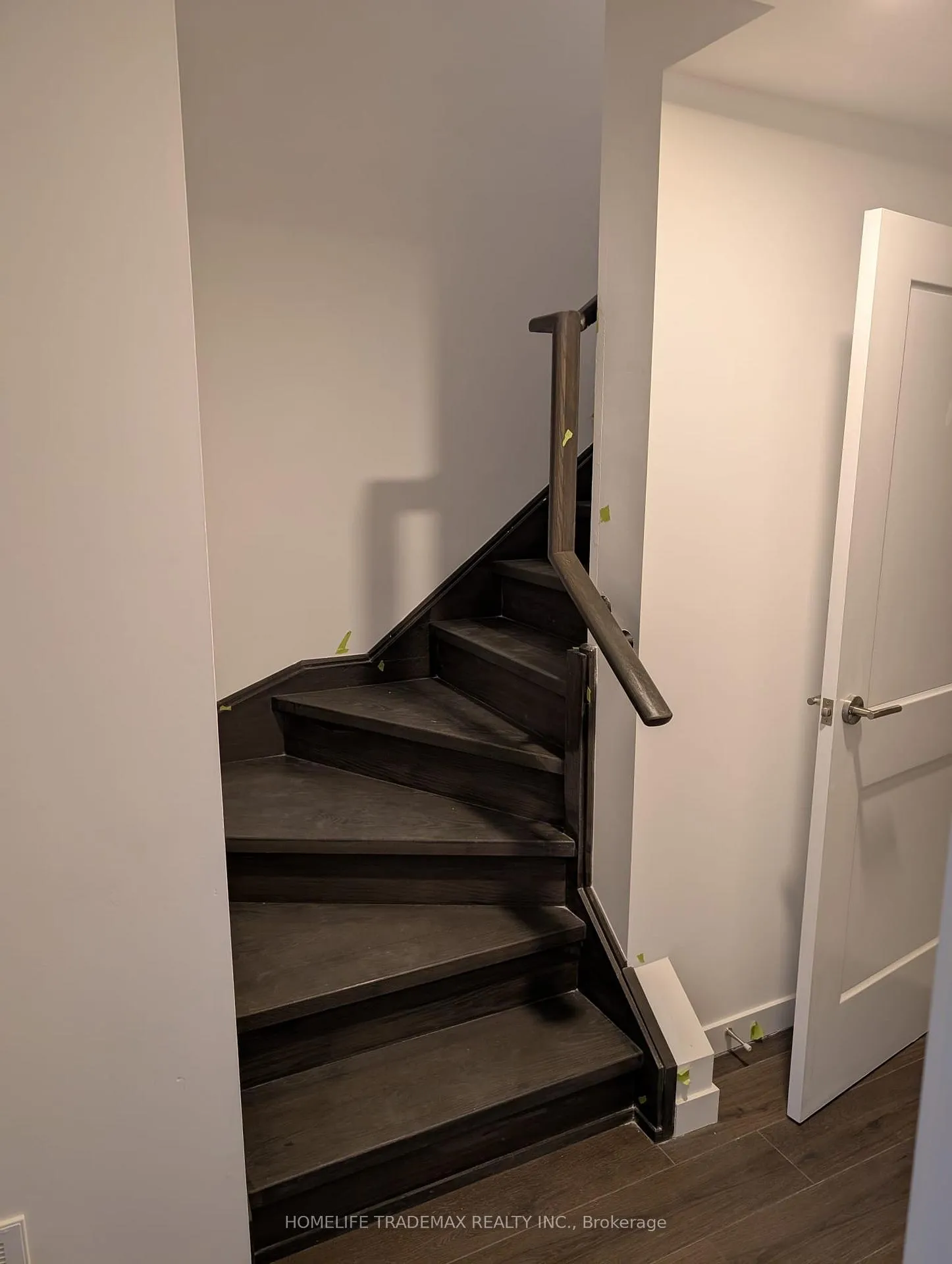 Photo 25 of Unit 11, 30 Markdale Lane, Markham, Middlefield — HOMEH