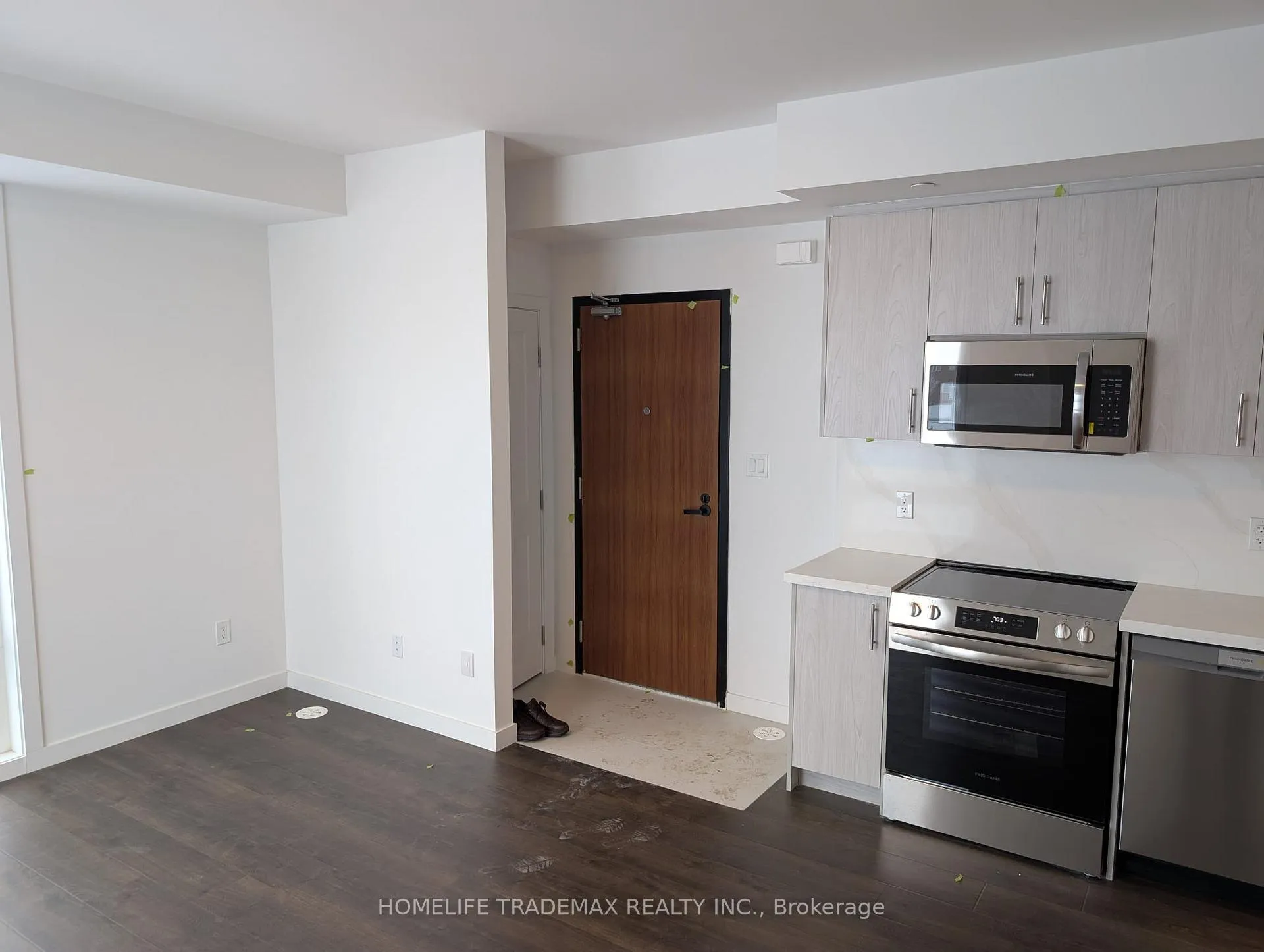 Photo 26 of Unit 11, 30 Markdale Lane, Markham, Middlefield — HOMEH