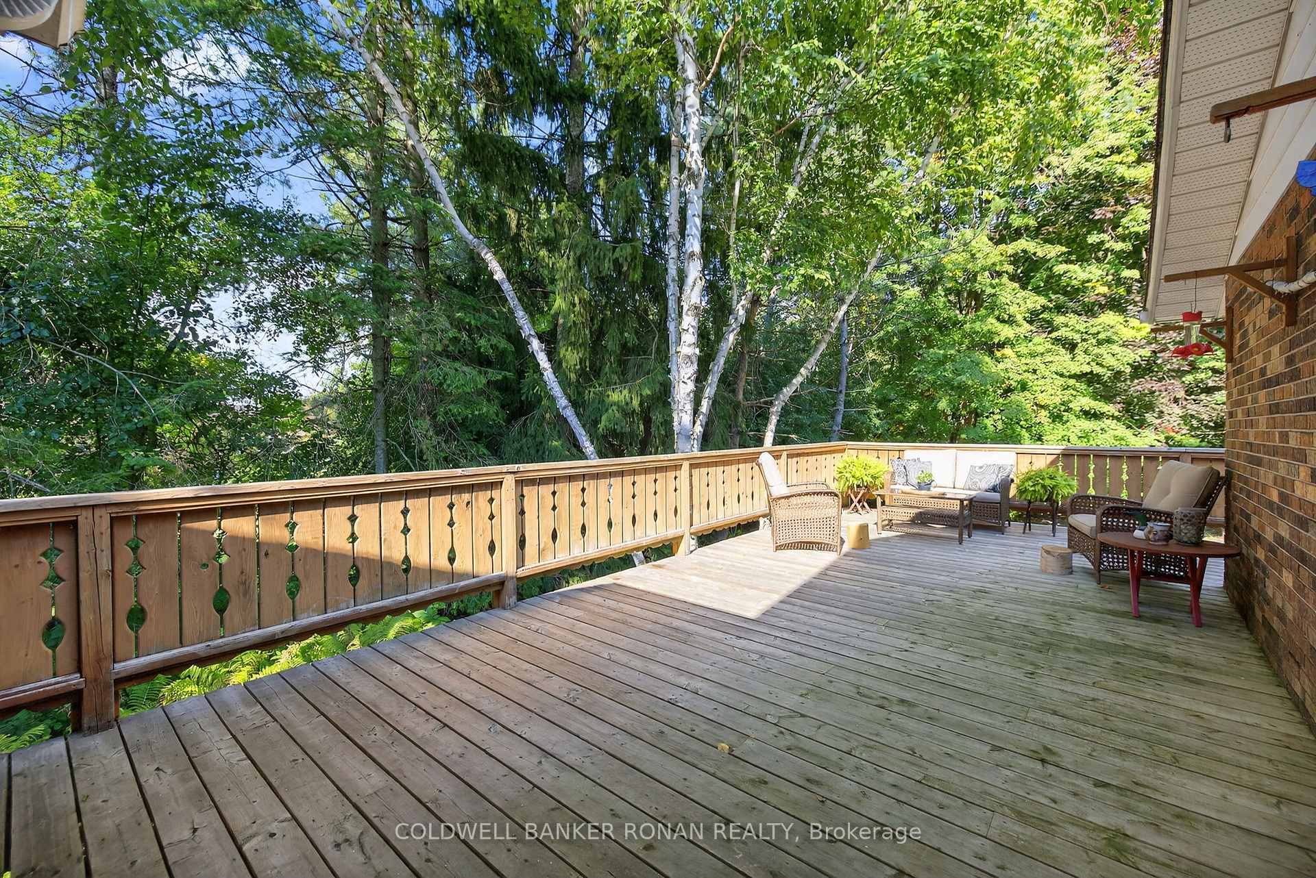 Photo 19 of 116 Armstrong Crescent, King, Pottageville — HOMEH