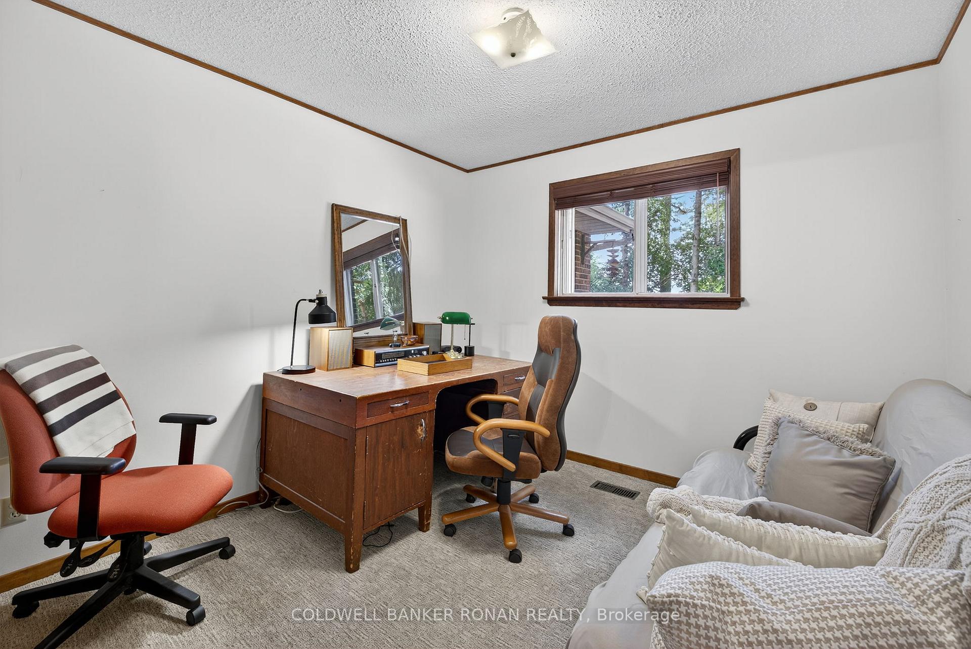 Photo 30 of 116 Armstrong Crescent, King, Pottageville — HOMEH