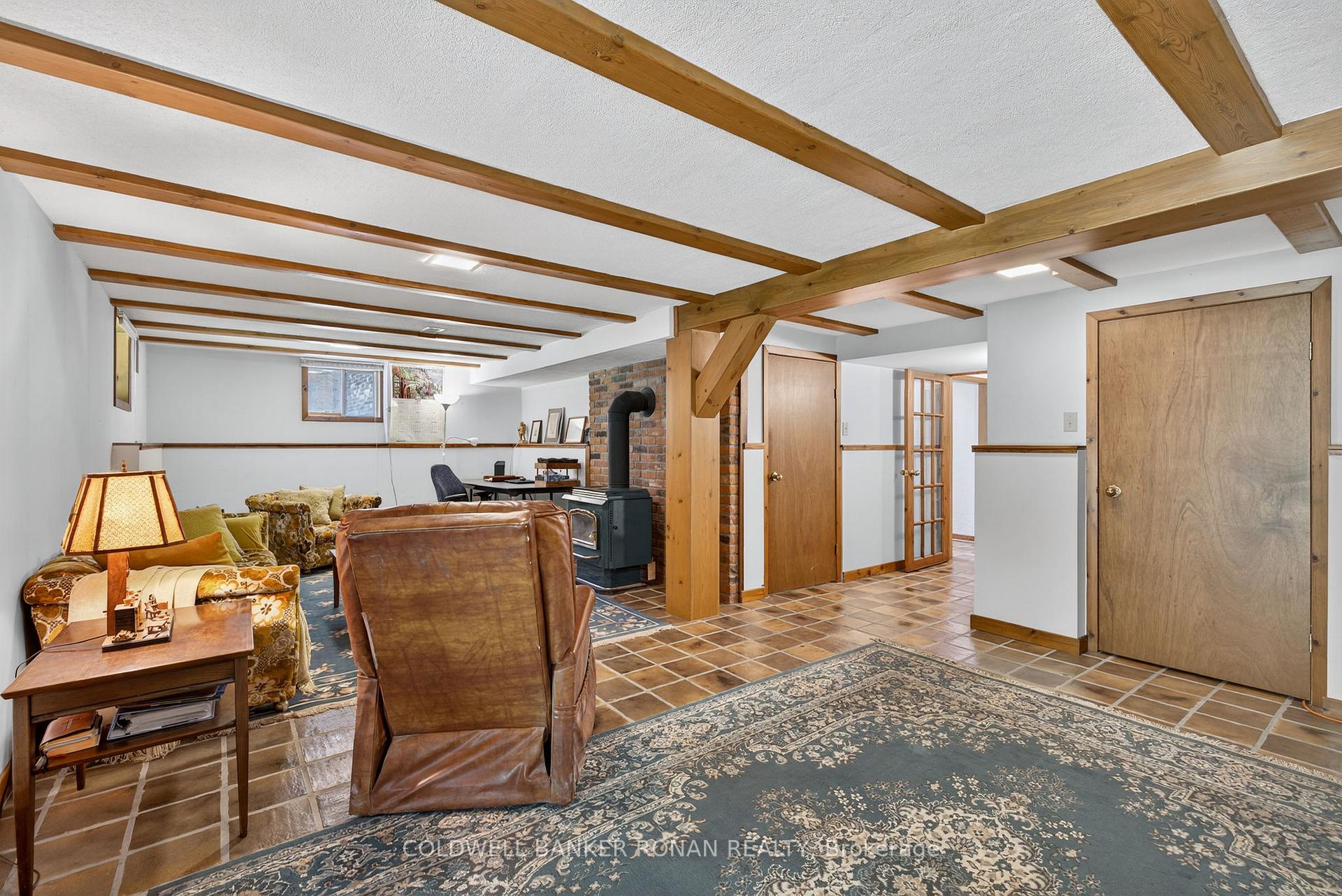 Photo 33 of 116 Armstrong Crescent, King, Pottageville — HOMEH