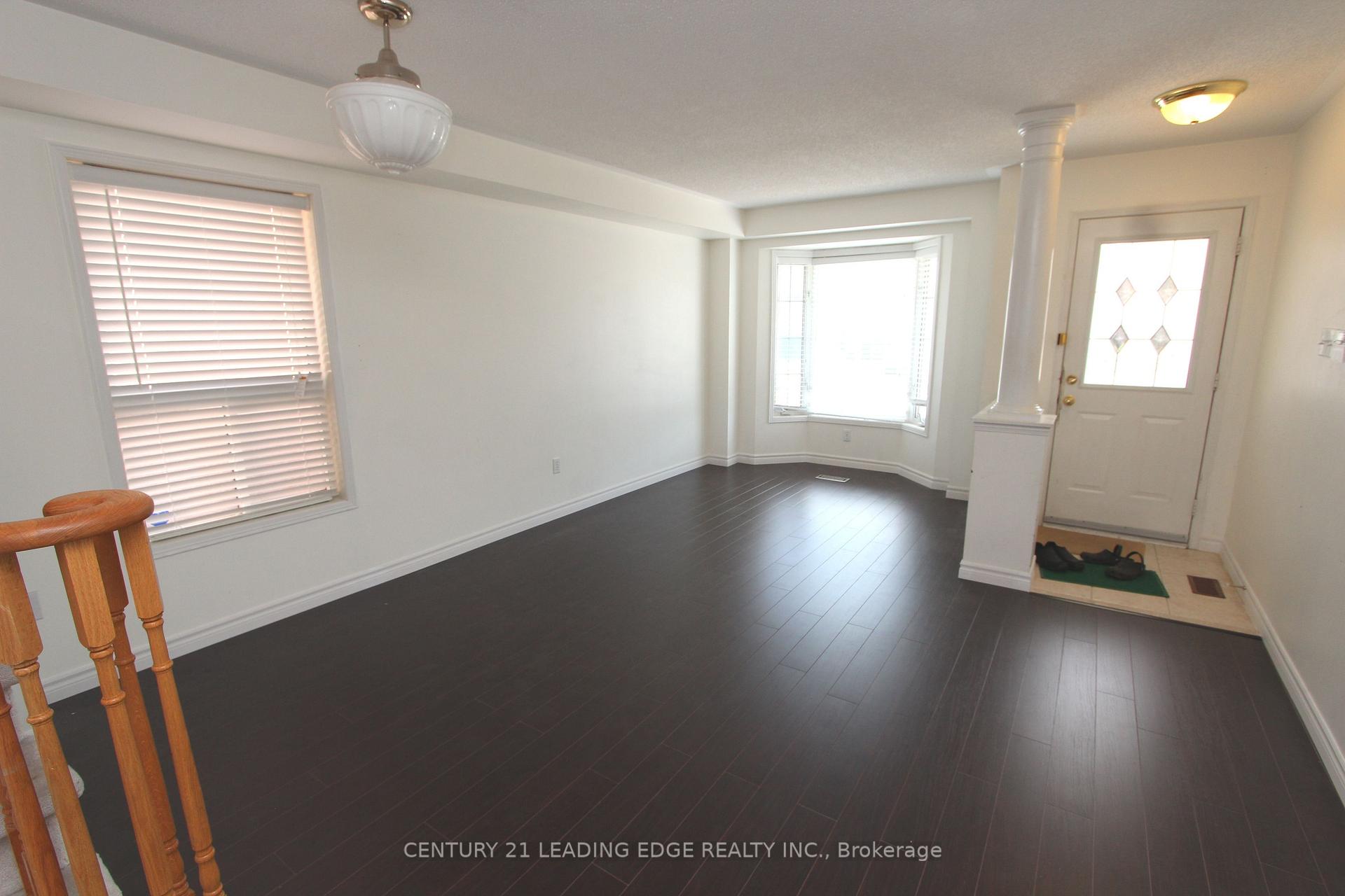 Photo 3 of 308 Castlemore Avenue, Markham, Berczy — HOMEH