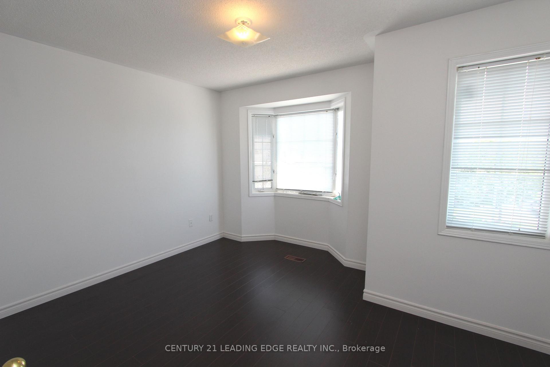 Photo 11 of 308 Castlemore Avenue, Markham, Berczy — HOMEH