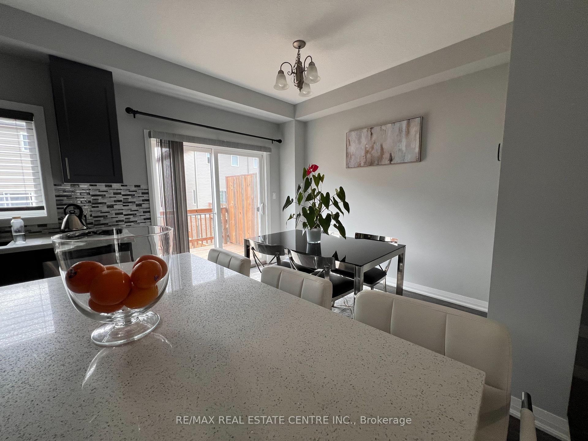Photo 4 of 60 Aquarius Crescent, Hamilton, Rural Glanbrook — HOMEH