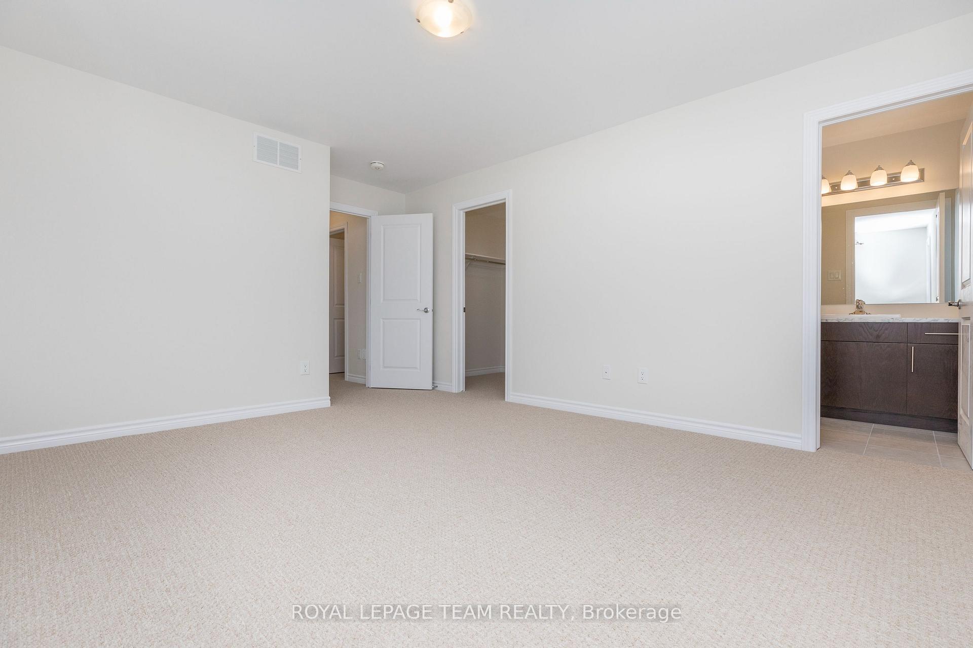 Photo 28 of 21 Rookie Crescent, Ottawa, Kanata - Emerald Meadows/Trailwest — HOMEH