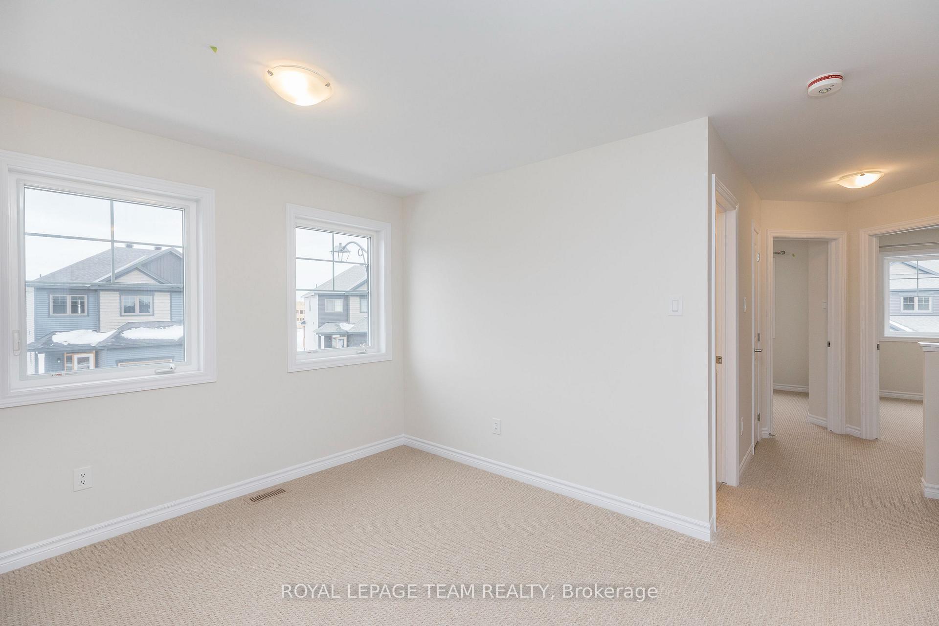 Photo 33 of 21 Rookie Crescent, Ottawa, Kanata - Emerald Meadows/Trailwest — HOMEH