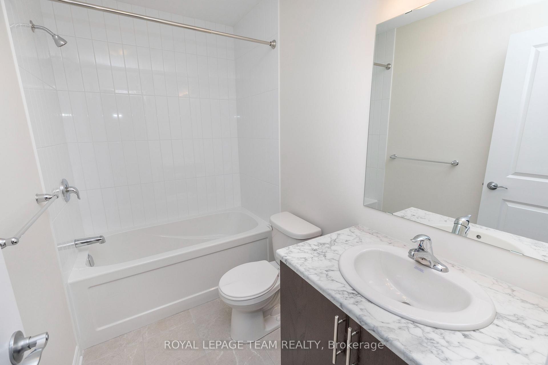 Photo 39 of 21 Rookie Crescent, Ottawa, Kanata - Emerald Meadows/Trailwest — HOMEH