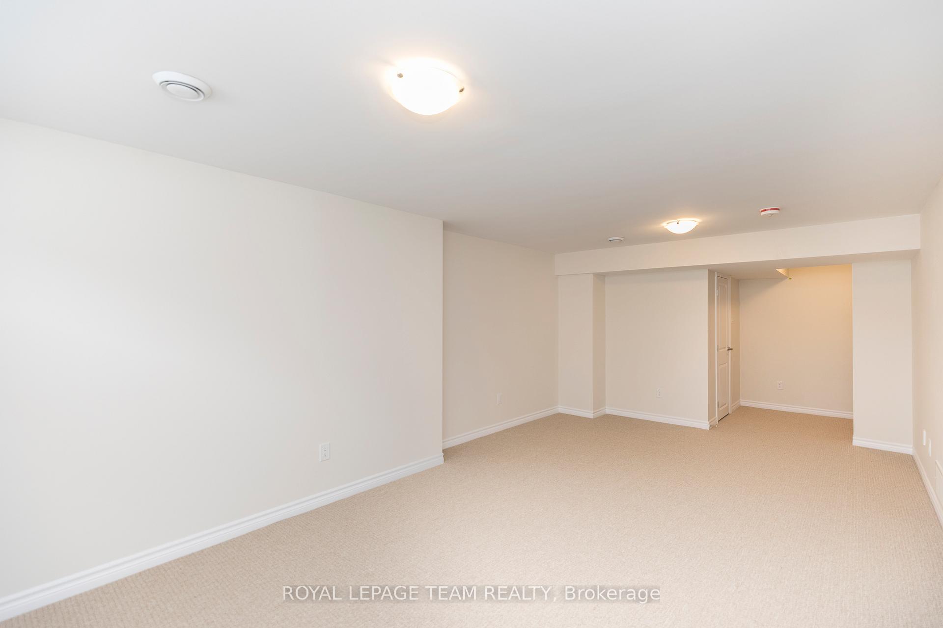 Photo 42 of 21 Rookie Crescent, Ottawa, Kanata - Emerald Meadows/Trailwest — HOMEH