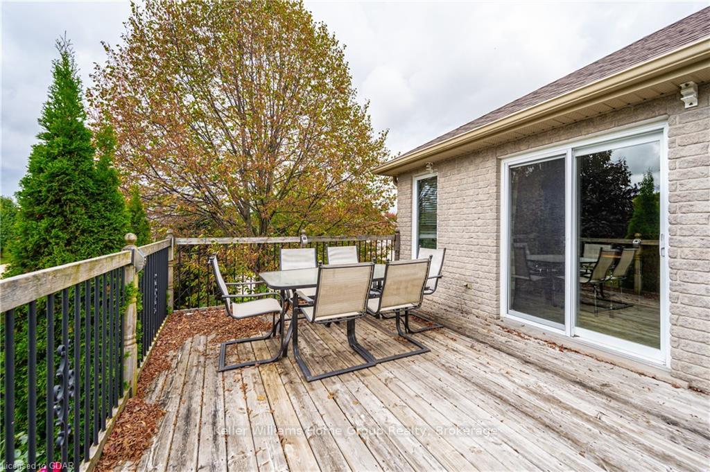 Photo 37 of 115 Andrews Dr W, Mapleton, Rural Mapleton — HOMEH