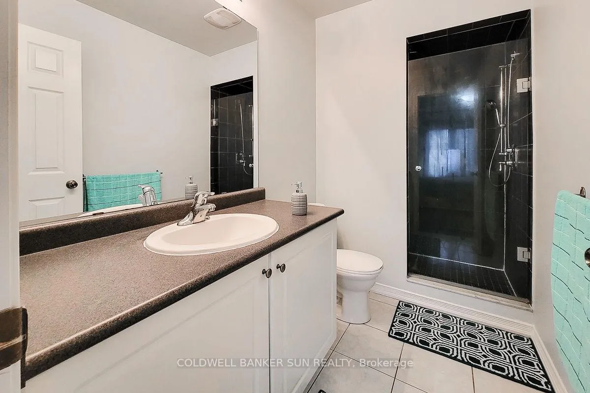 Photo 25 of 62 Lynch Crescent, Hamilton, Binbrook — HOMEH