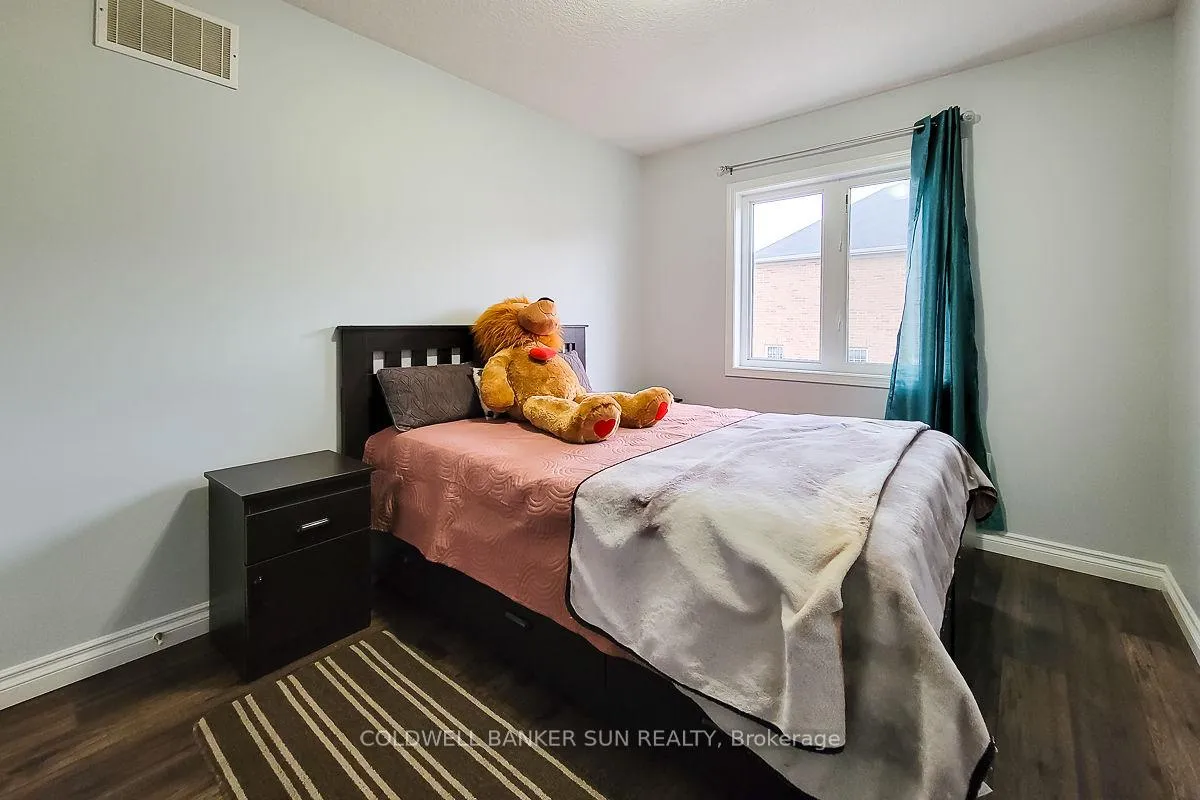 Photo 27 of 62 Lynch Crescent, Hamilton, Binbrook — HOMEH