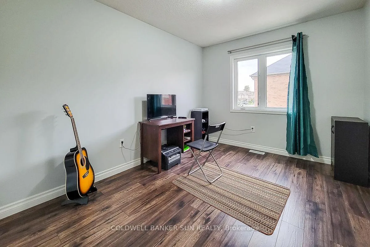 Photo 29 of 62 Lynch Crescent, Hamilton, Binbrook — HOMEH