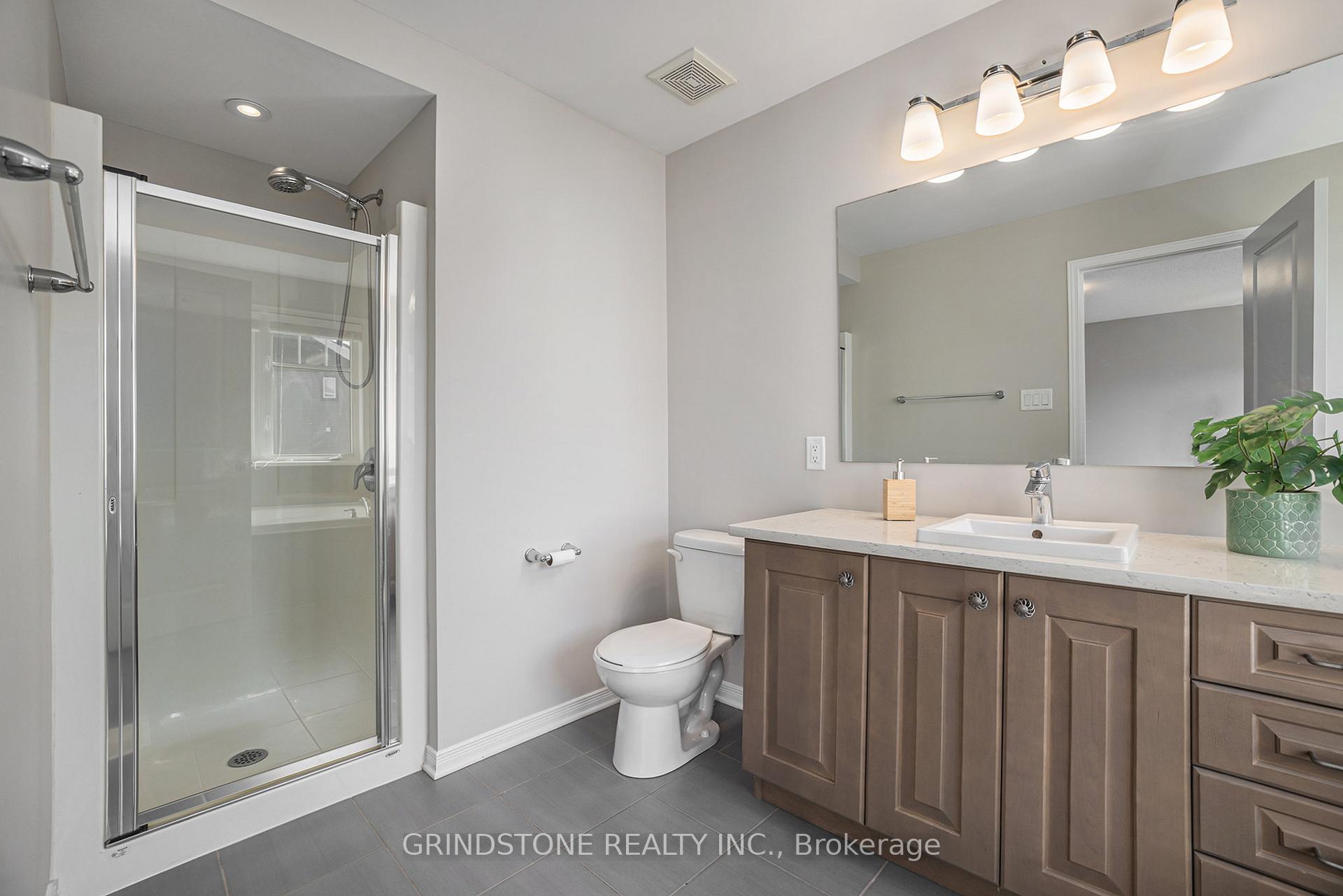 Photo 23 of 117 Westphalian Avenue, Ottawa, Kanata - Emerald Meadows/Trailwest — HOMEH