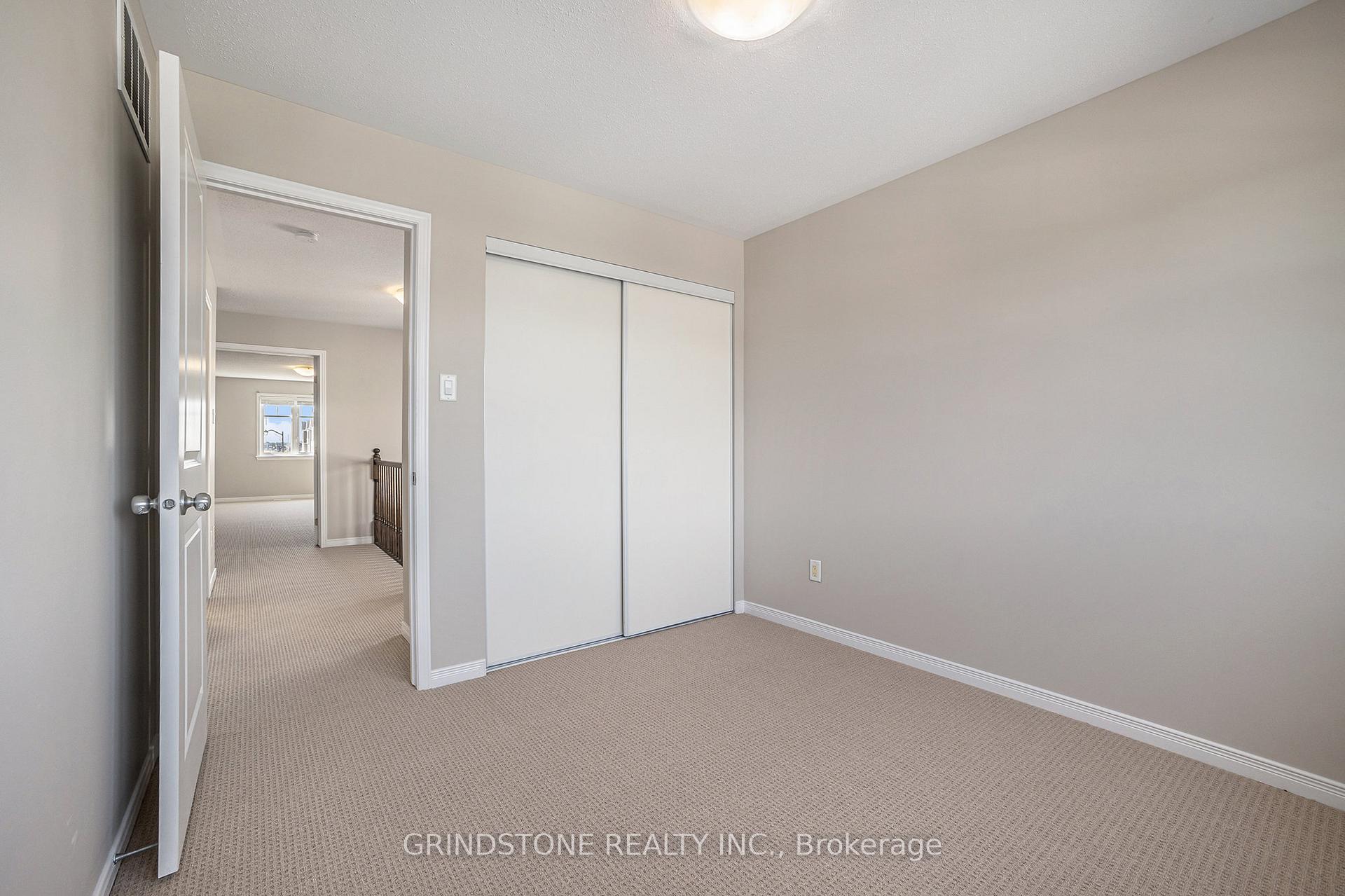 Photo 27 of 117 Westphalian Avenue, Ottawa, Kanata - Emerald Meadows/Trailwest — HOMEH