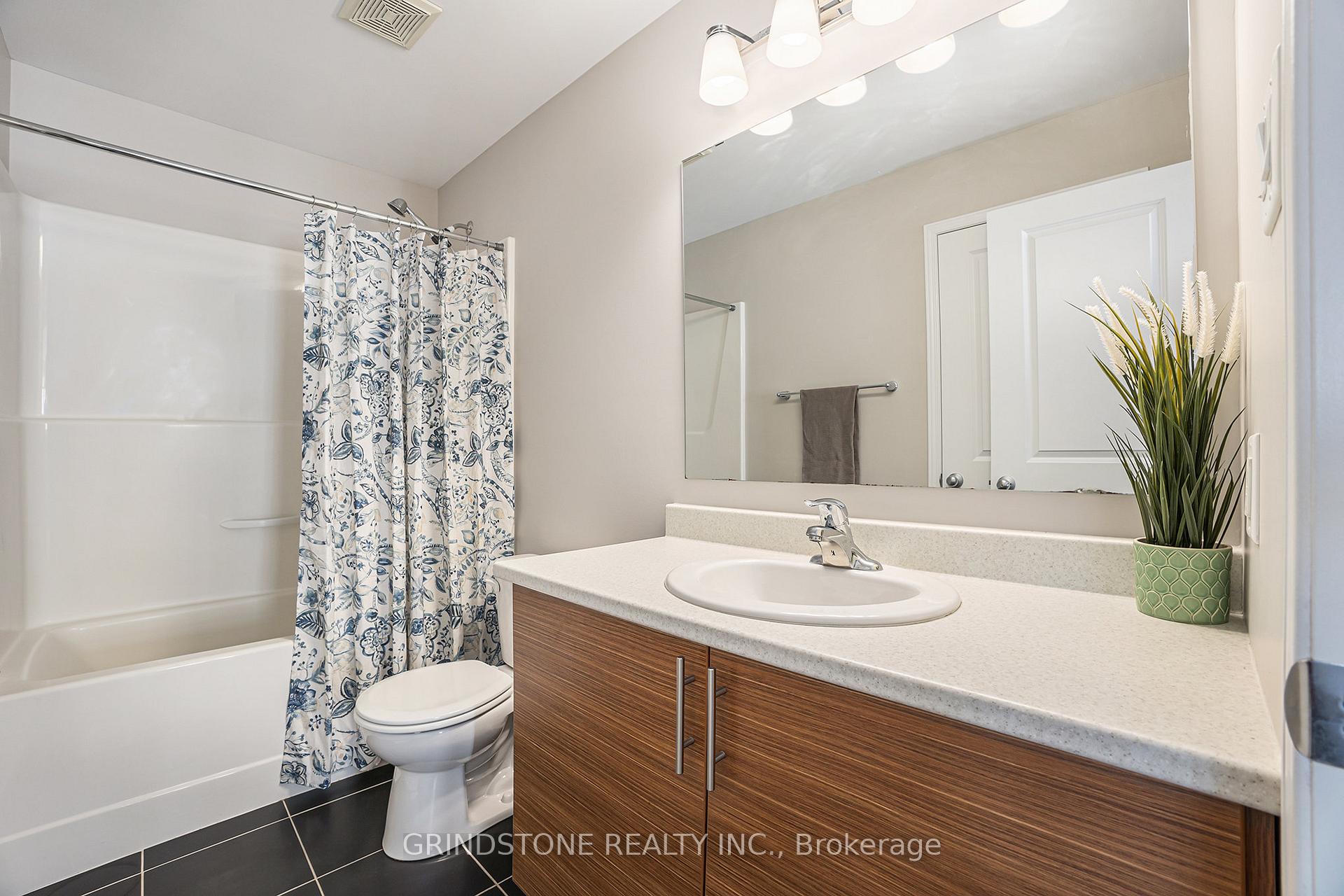 Photo 28 of 117 Westphalian Avenue, Ottawa, Kanata - Emerald Meadows/Trailwest — HOMEH