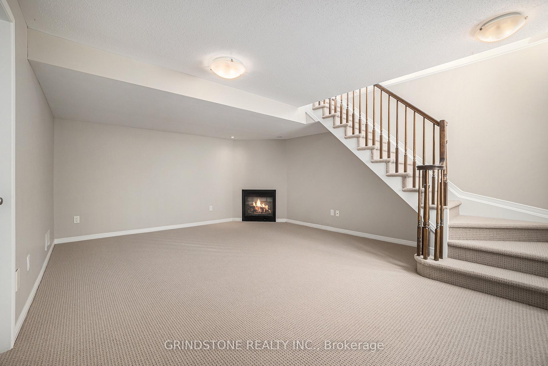 Photo 30 of 117 Westphalian Avenue, Ottawa, Kanata - Emerald Meadows/Trailwest — HOMEH