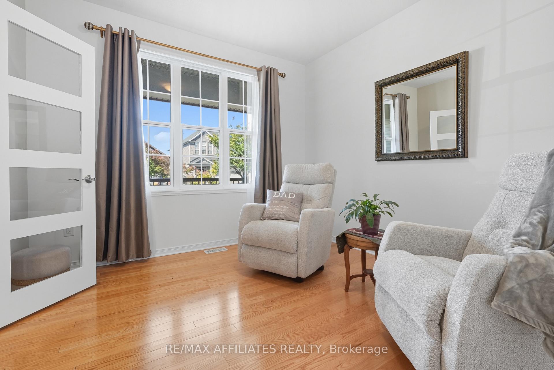 Photo 7 of 313 Bobolink Ridge N, Ottawa, Kanata - Emerald Meadows/Trailwest — HOMEH