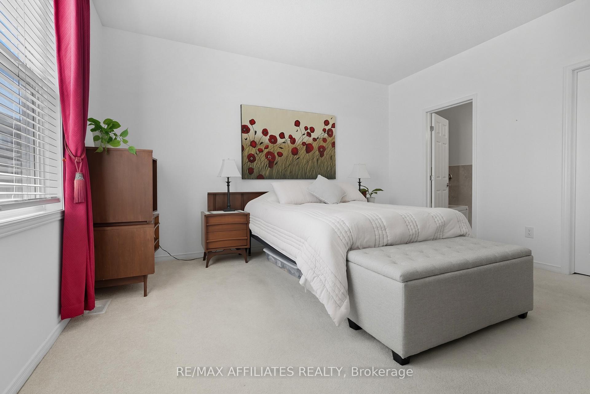 Photo 18 of 313 Bobolink Ridge N, Ottawa, Kanata - Emerald Meadows/Trailwest — HOMEH