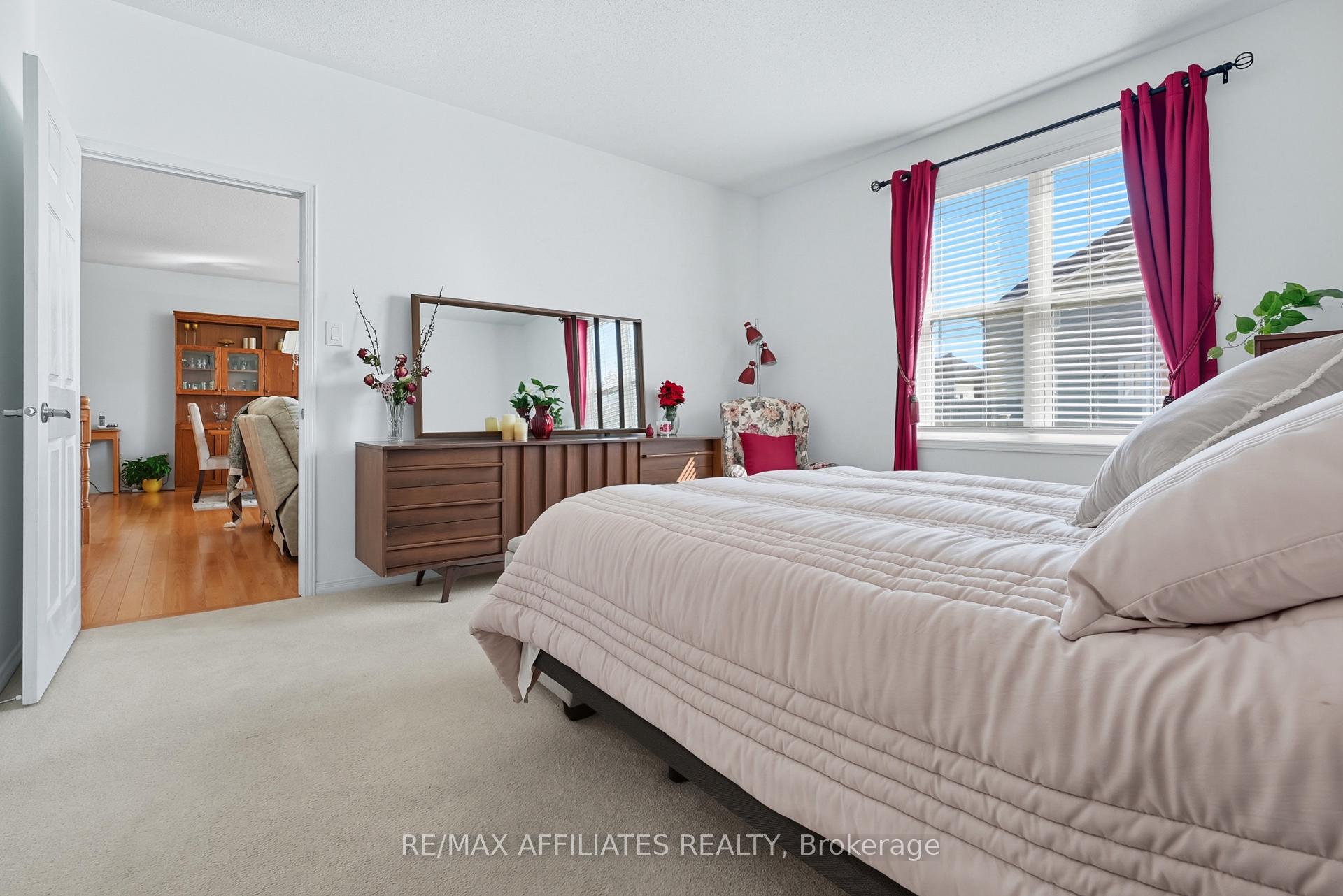 Photo 19 of 313 Bobolink Ridge N, Ottawa, Kanata - Emerald Meadows/Trailwest — HOMEH