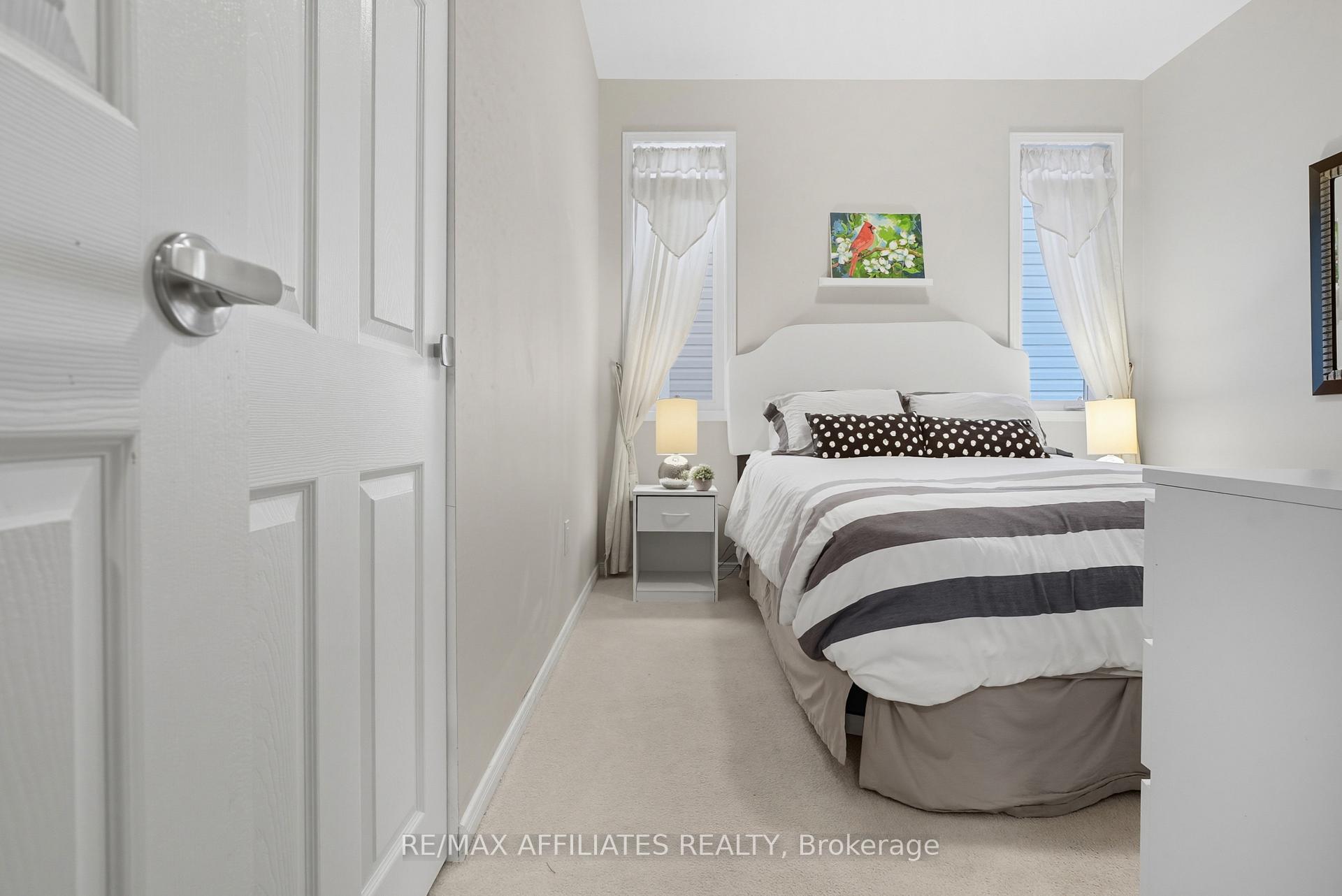 Photo 22 of 313 Bobolink Ridge N, Ottawa, Kanata - Emerald Meadows/Trailwest — HOMEH