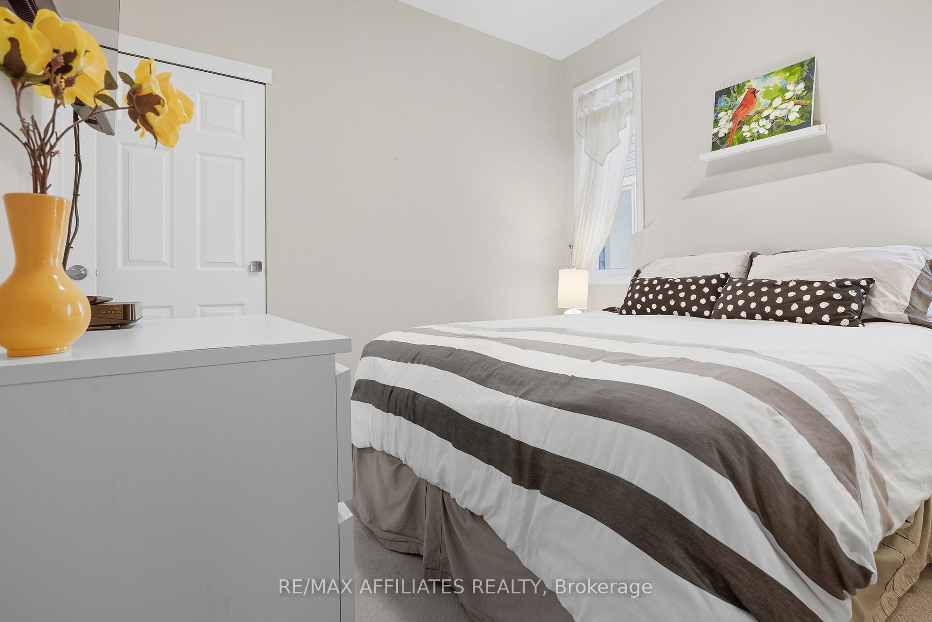 Photo 23 of 313 Bobolink Ridge N, Ottawa, Kanata - Emerald Meadows/Trailwest — HOMEH