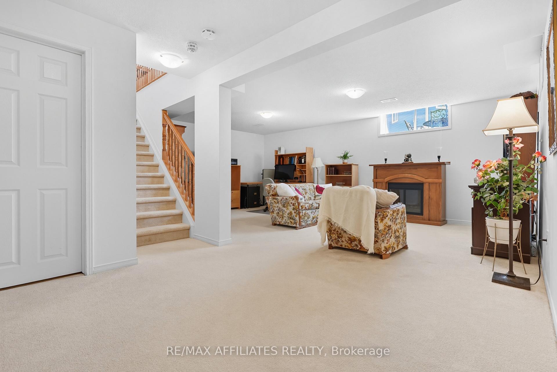 Photo 28 of 313 Bobolink Ridge N, Ottawa, Kanata - Emerald Meadows/Trailwest — HOMEH