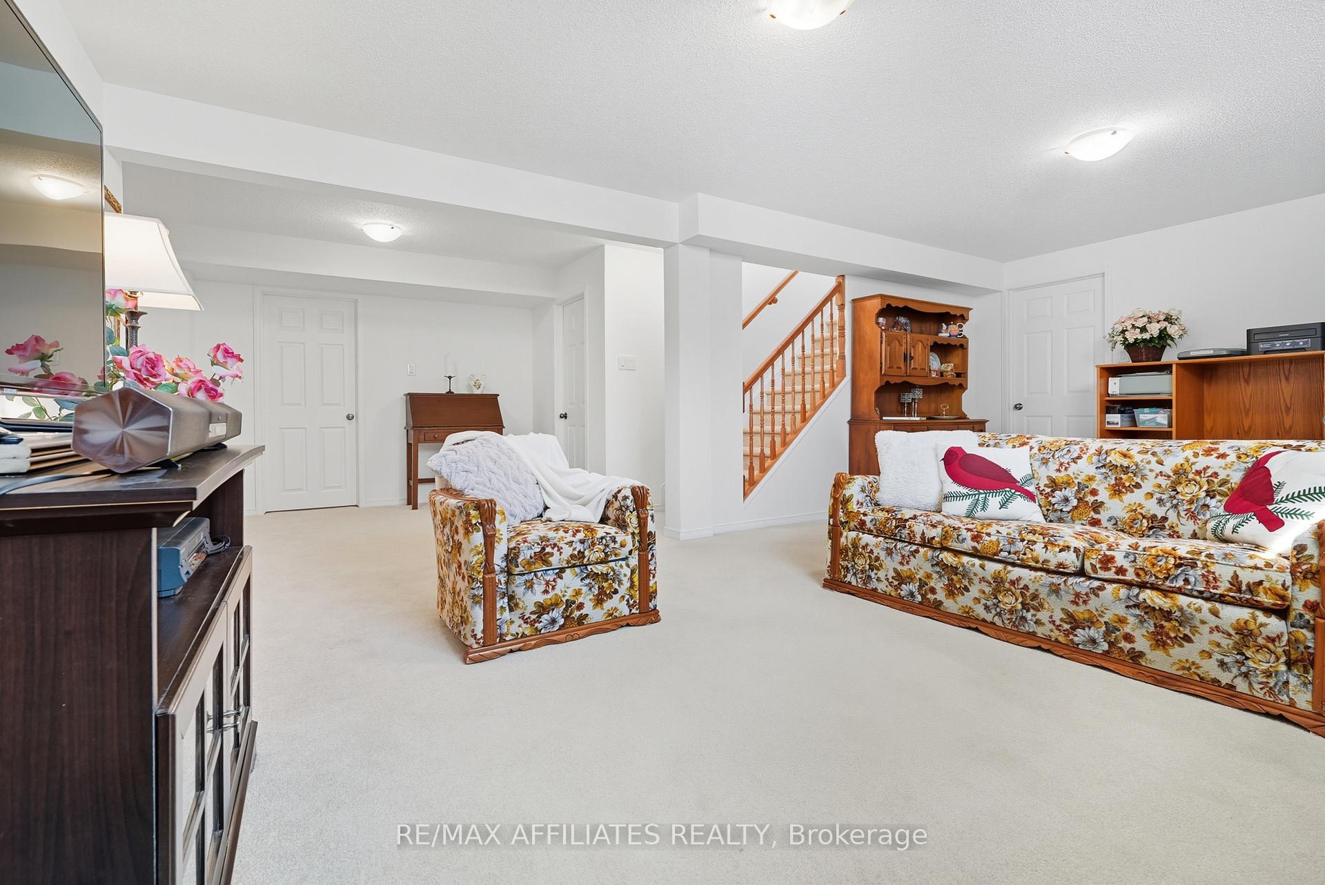 Photo 29 of 313 Bobolink Ridge N, Ottawa, Kanata - Emerald Meadows/Trailwest — HOMEH