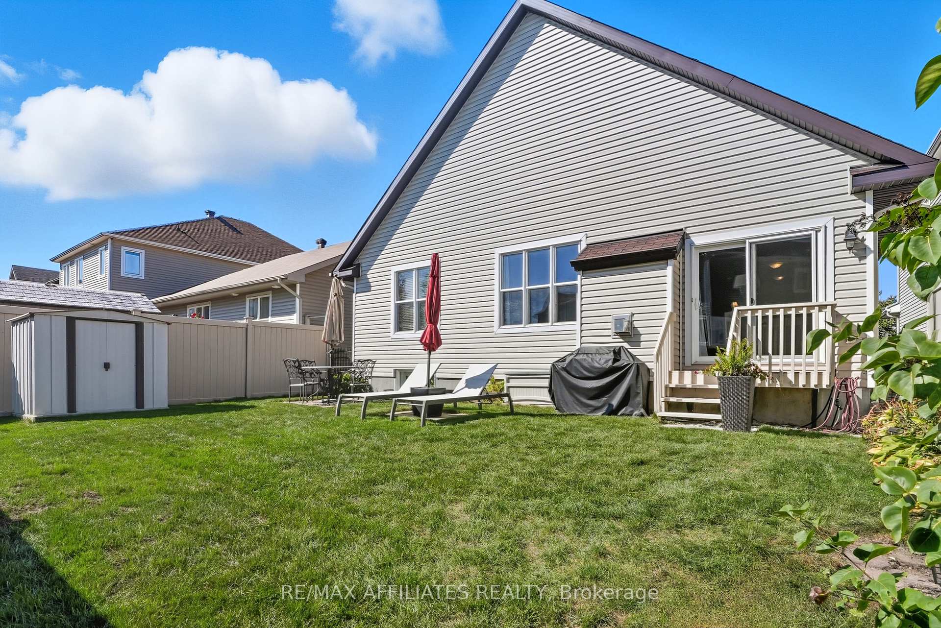 Photo 32 of 313 Bobolink Ridge N, Ottawa, Kanata - Emerald Meadows/Trailwest — HOMEH