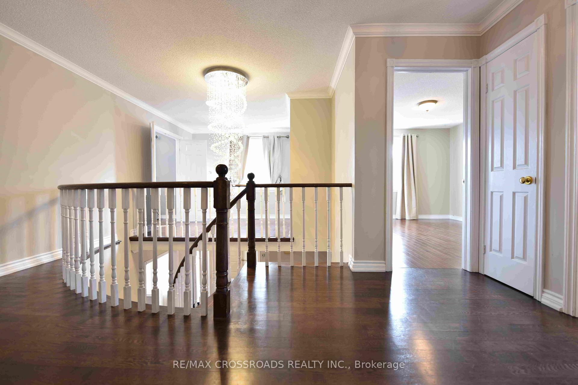 Photo 11 of 72 Millstone Court, Markham, Unionville — HOMEH