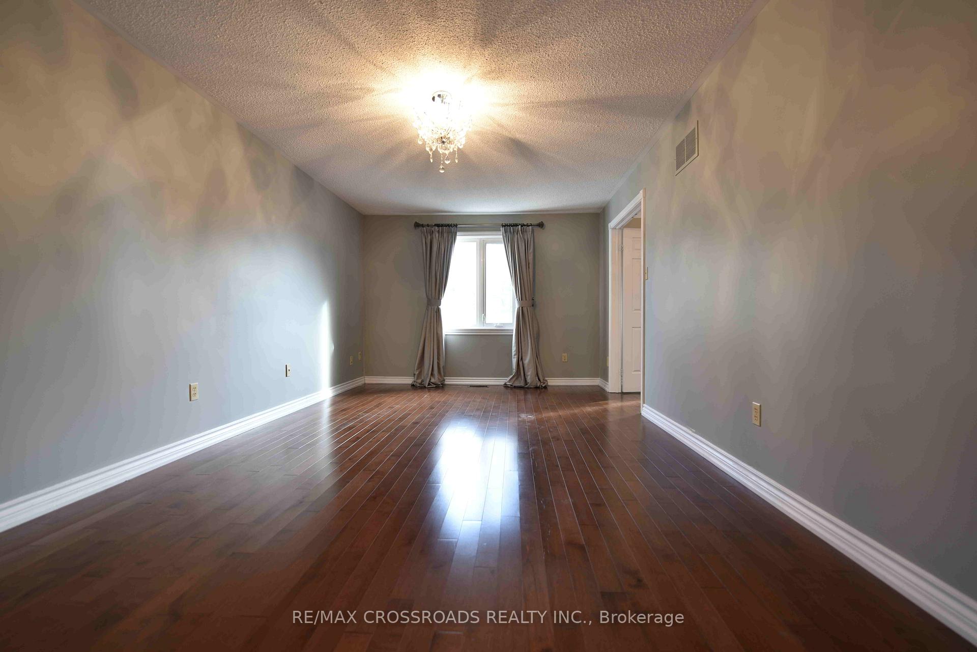 Photo 13 of 72 Millstone Court, Markham, Unionville — HOMEH