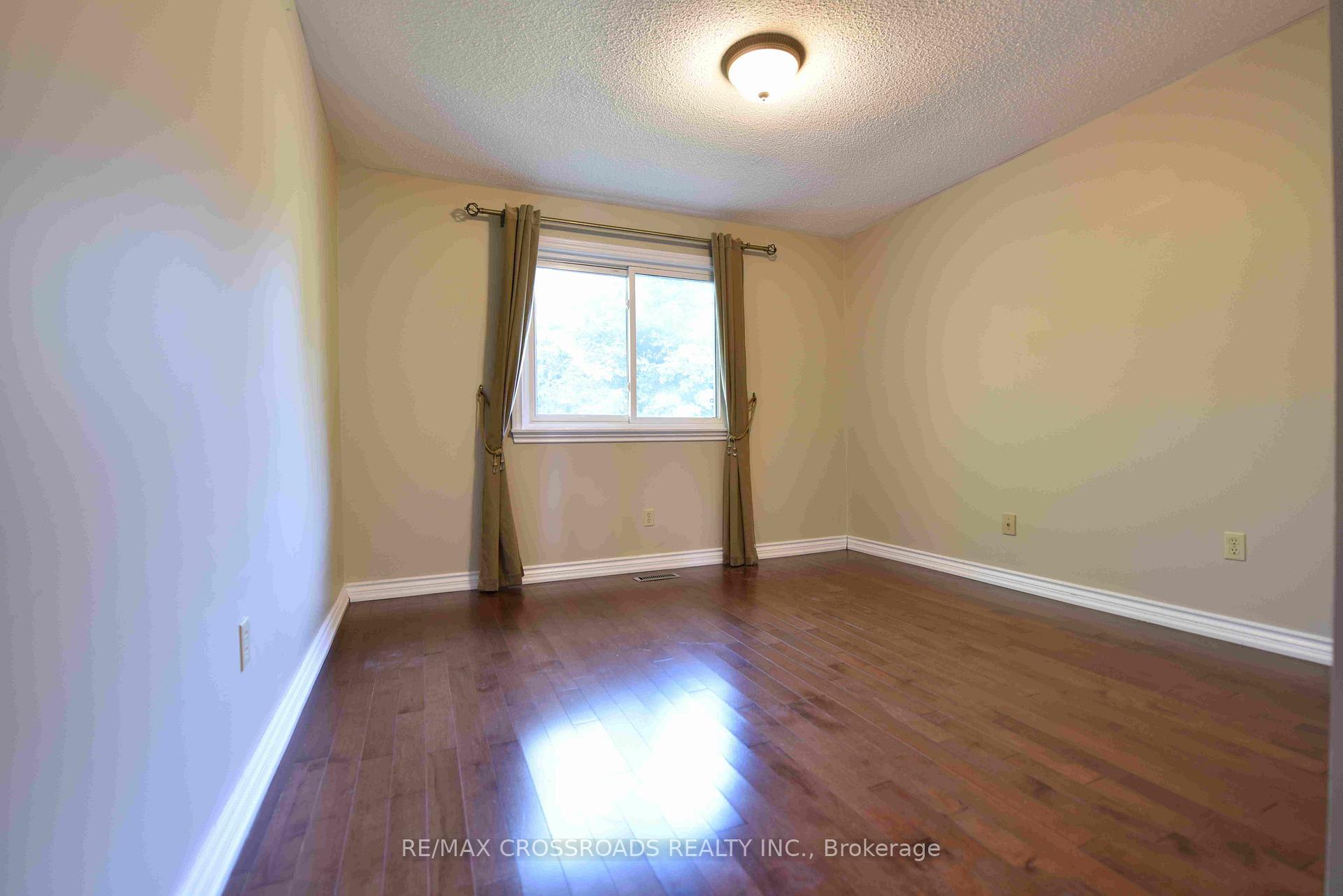Photo 14 of 72 Millstone Court, Markham, Unionville — HOMEH