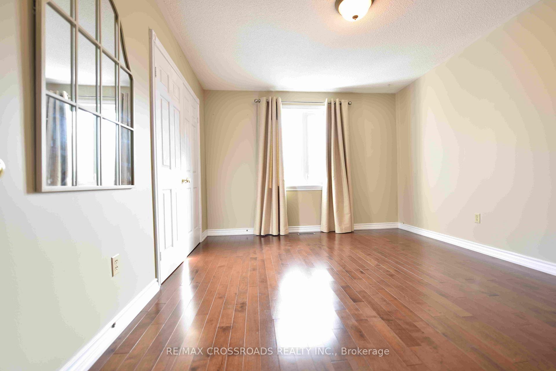 Photo 16 of 72 Millstone Court, Markham, Unionville — HOMEH