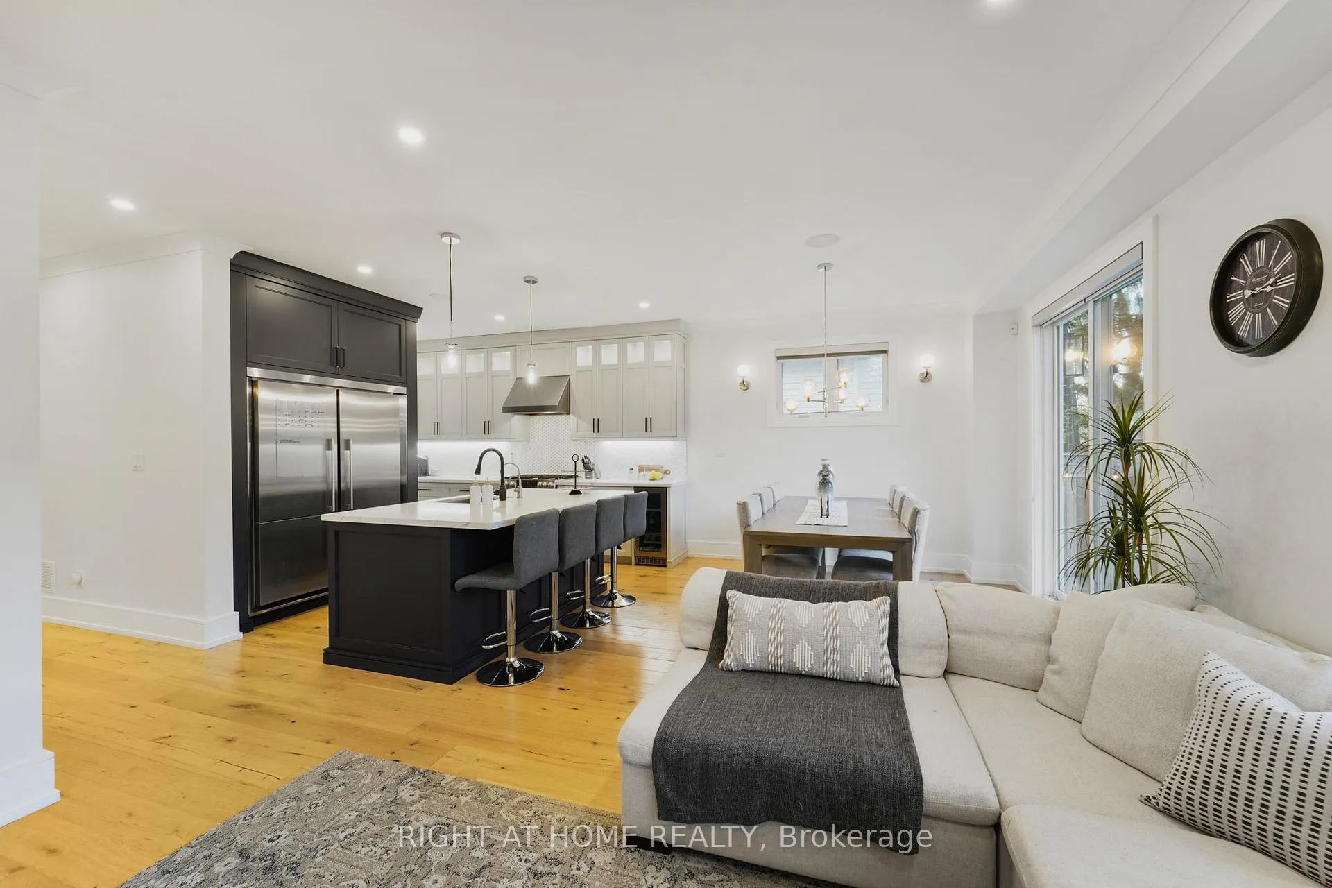 Photo 7 of 17 George Street, Markham, Old Markham Village — HOMEH