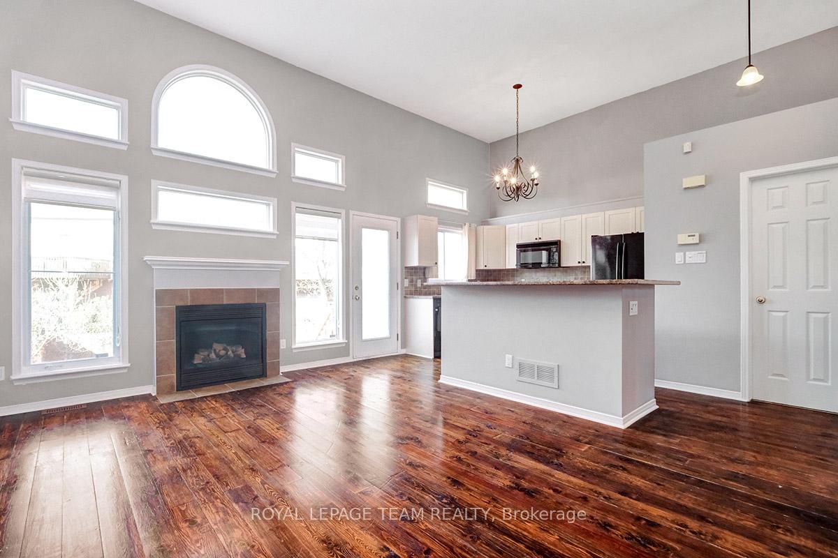 Photo 13 of 99 Macassa Circle, Ottawa, Kanata - Kanata Lakes/Heritage Hills — HOMEH