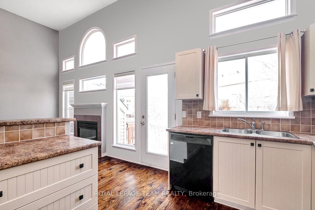 Photo 16 of 99 Macassa Circle, Ottawa, Kanata - Kanata Lakes/Heritage Hills — HOMEH