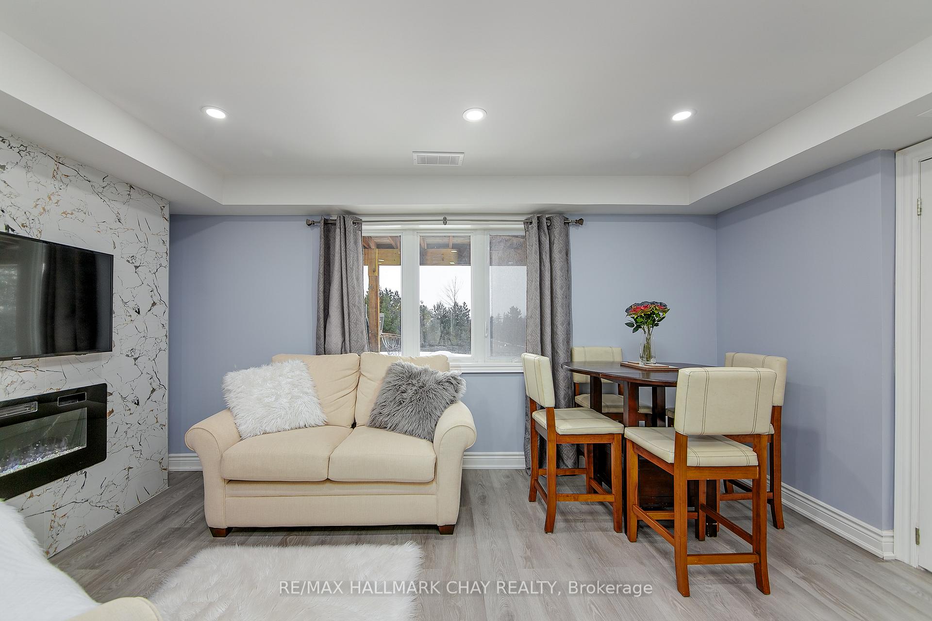 Photo 8 of Unit B2, 896 John Street, Innisfil, Churchill — HOMEH