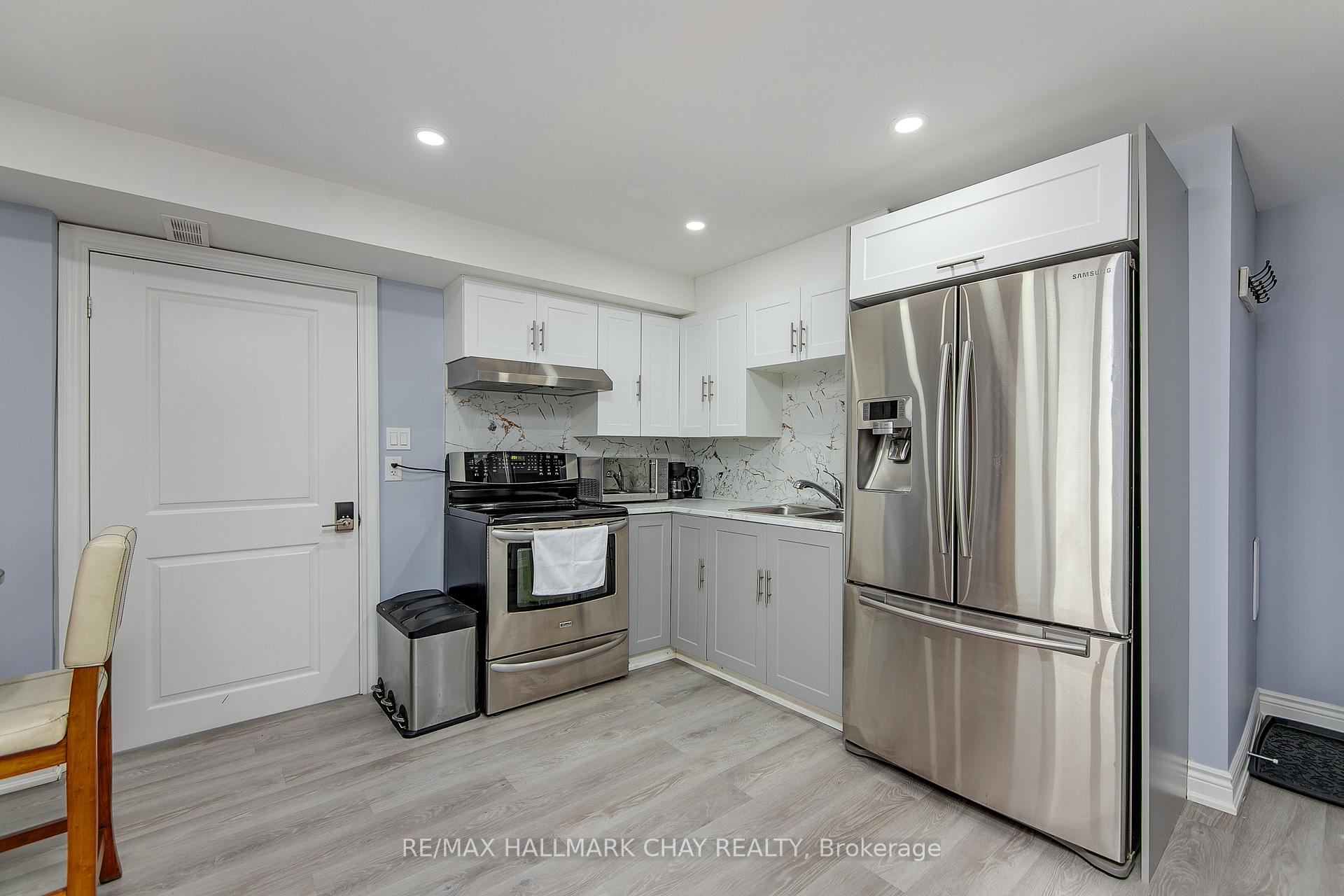 Photo 9 of Unit B2, 896 John Street, Innisfil, Churchill — HOMEH
