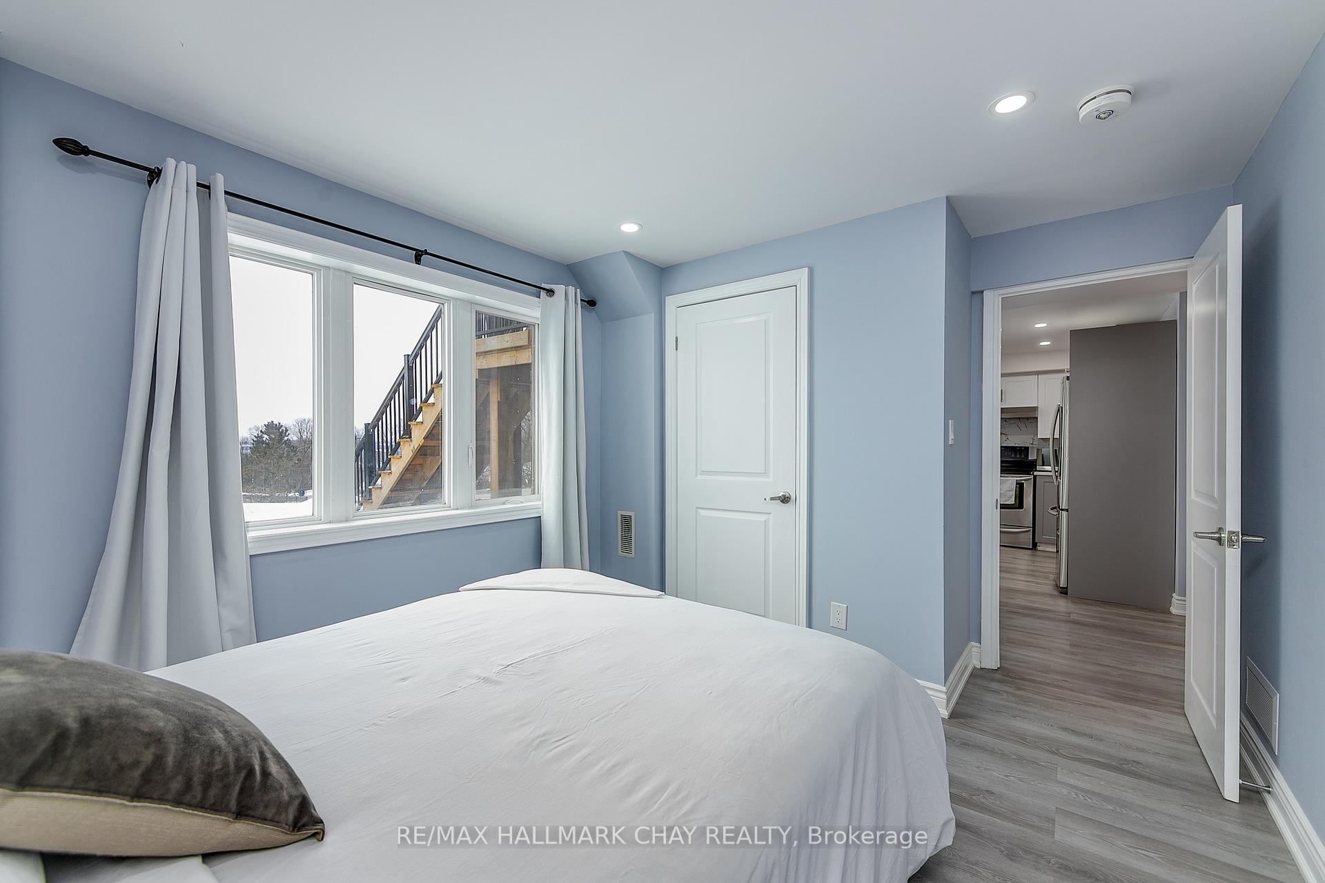 Photo 14 of Unit B2, 896 John Street, Innisfil, Churchill — HOMEH