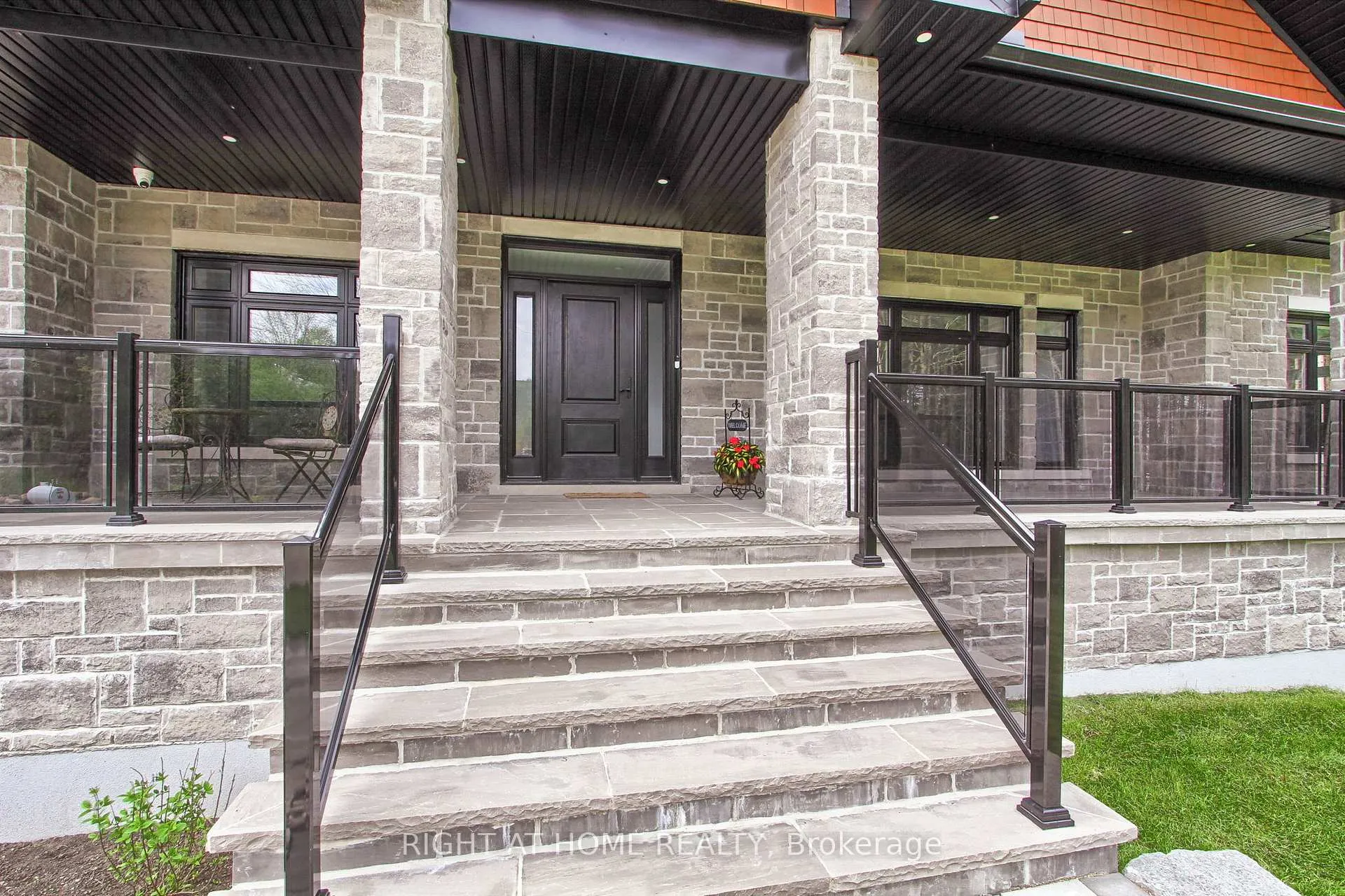 Photo 4 of 2705 14th Line, Innisfil, Gilford — HOMEH
