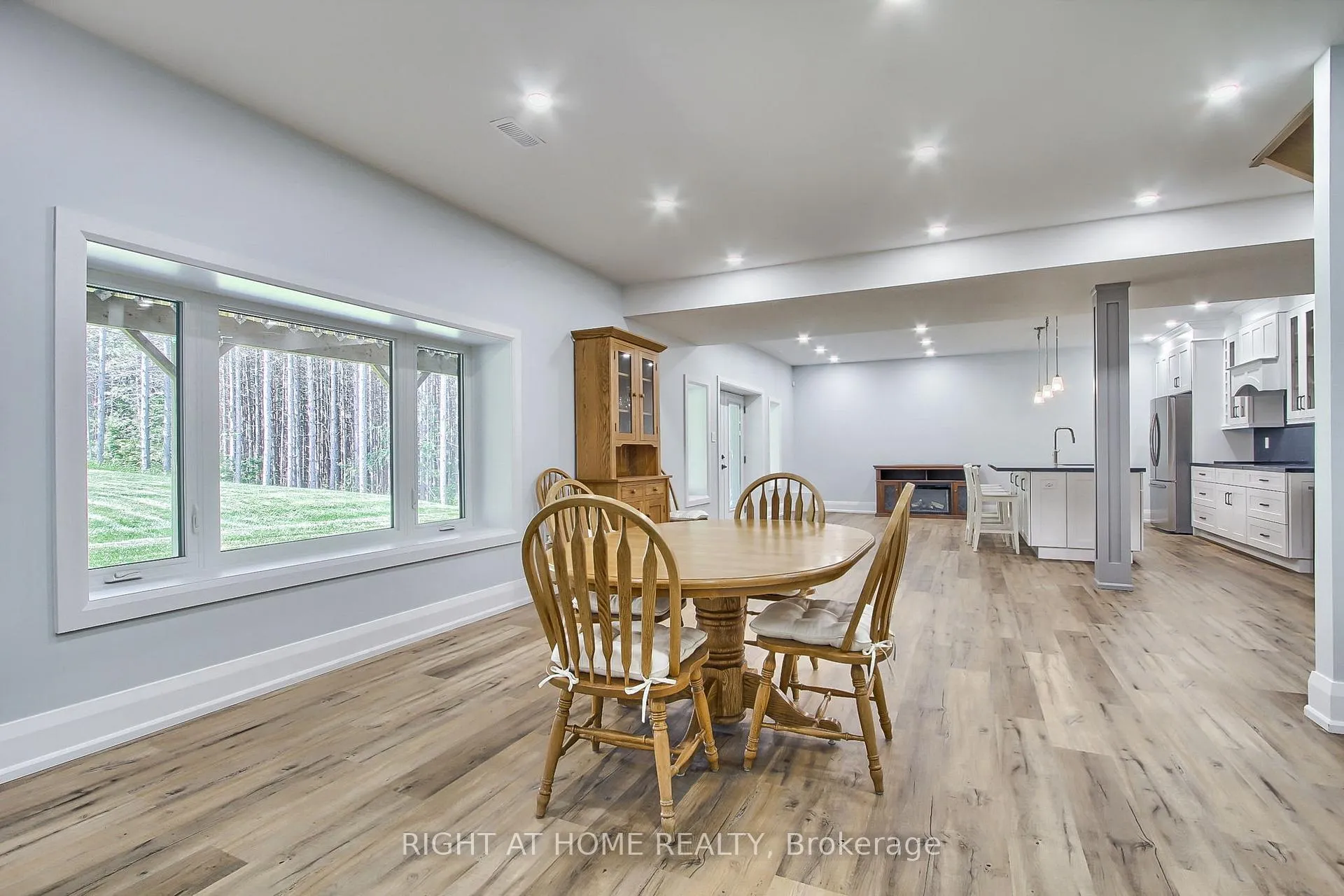 Photo 30 of 2705 14th Line, Innisfil, Gilford — HOMEH