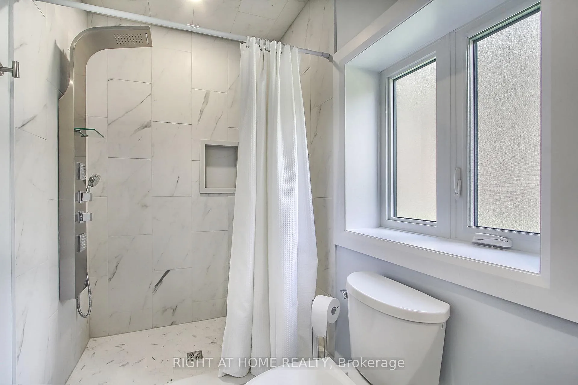 Photo 37 of 2705 14th Line, Innisfil, Gilford — HOMEH