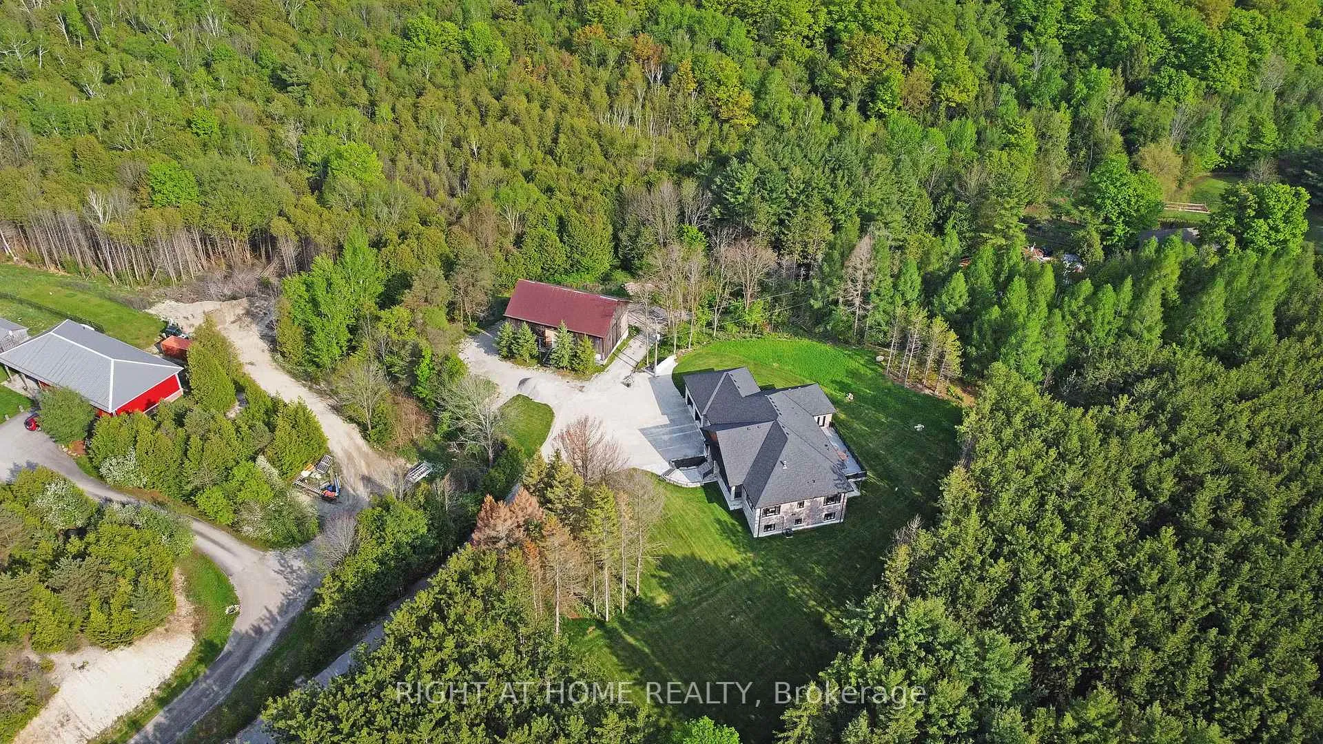 Photo 46 of 2705 14th Line, Innisfil, Gilford — HOMEH