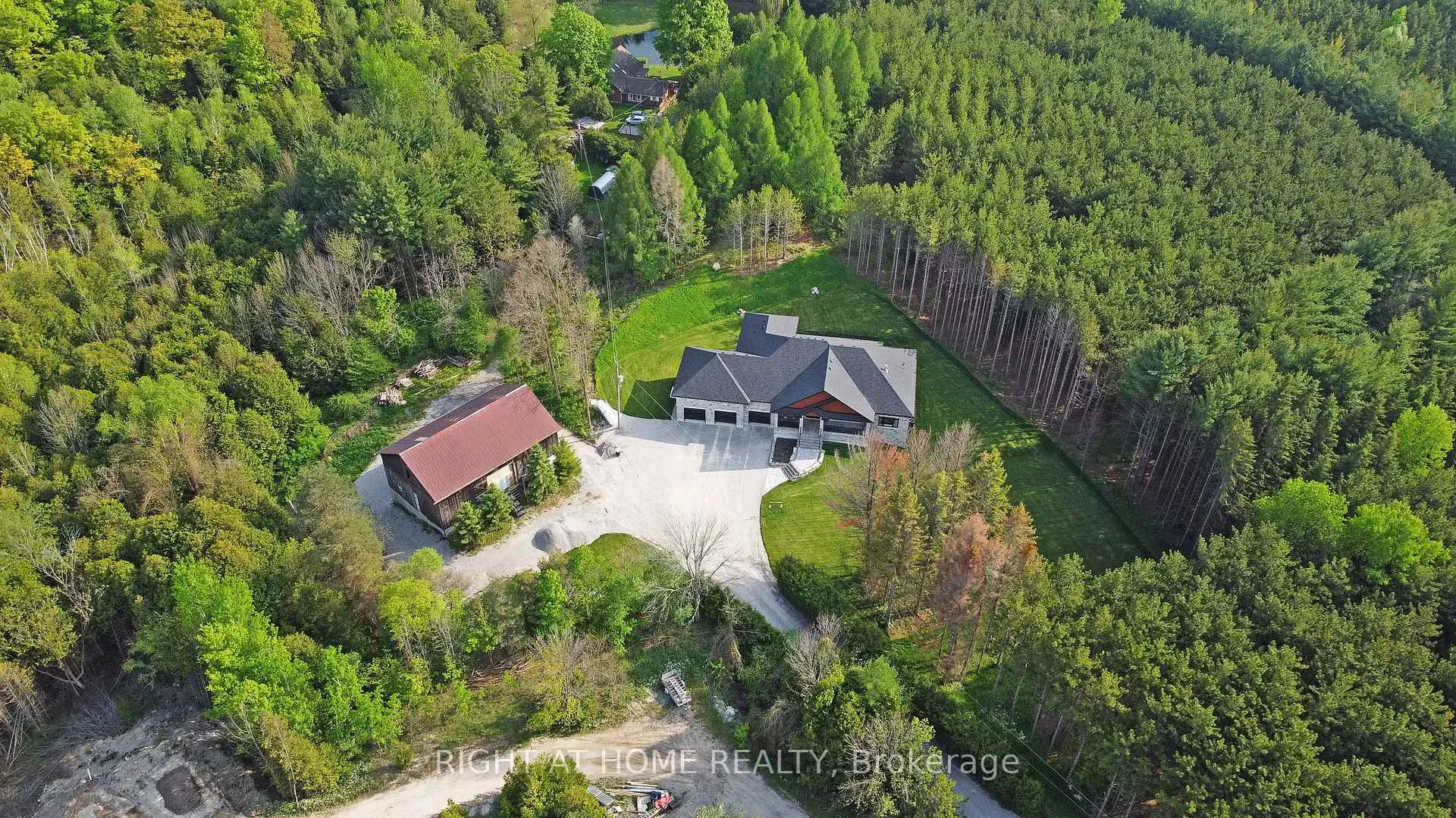 Photo 50 of 2705 14th Line, Innisfil, Gilford — HOMEH