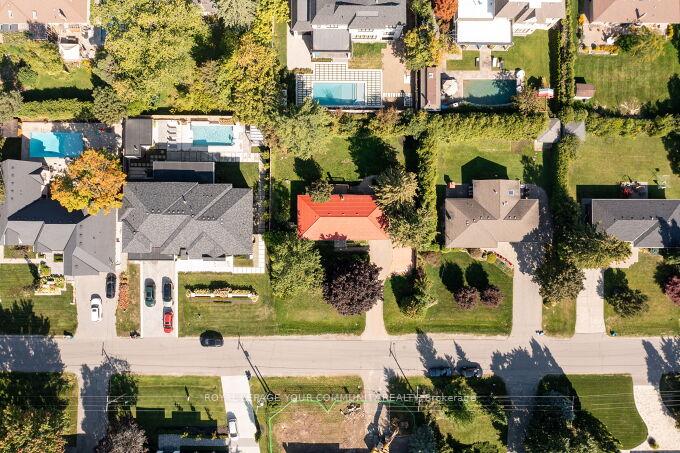 Photo 2 of 126 Patricia Drive, King, King City — HOMEH